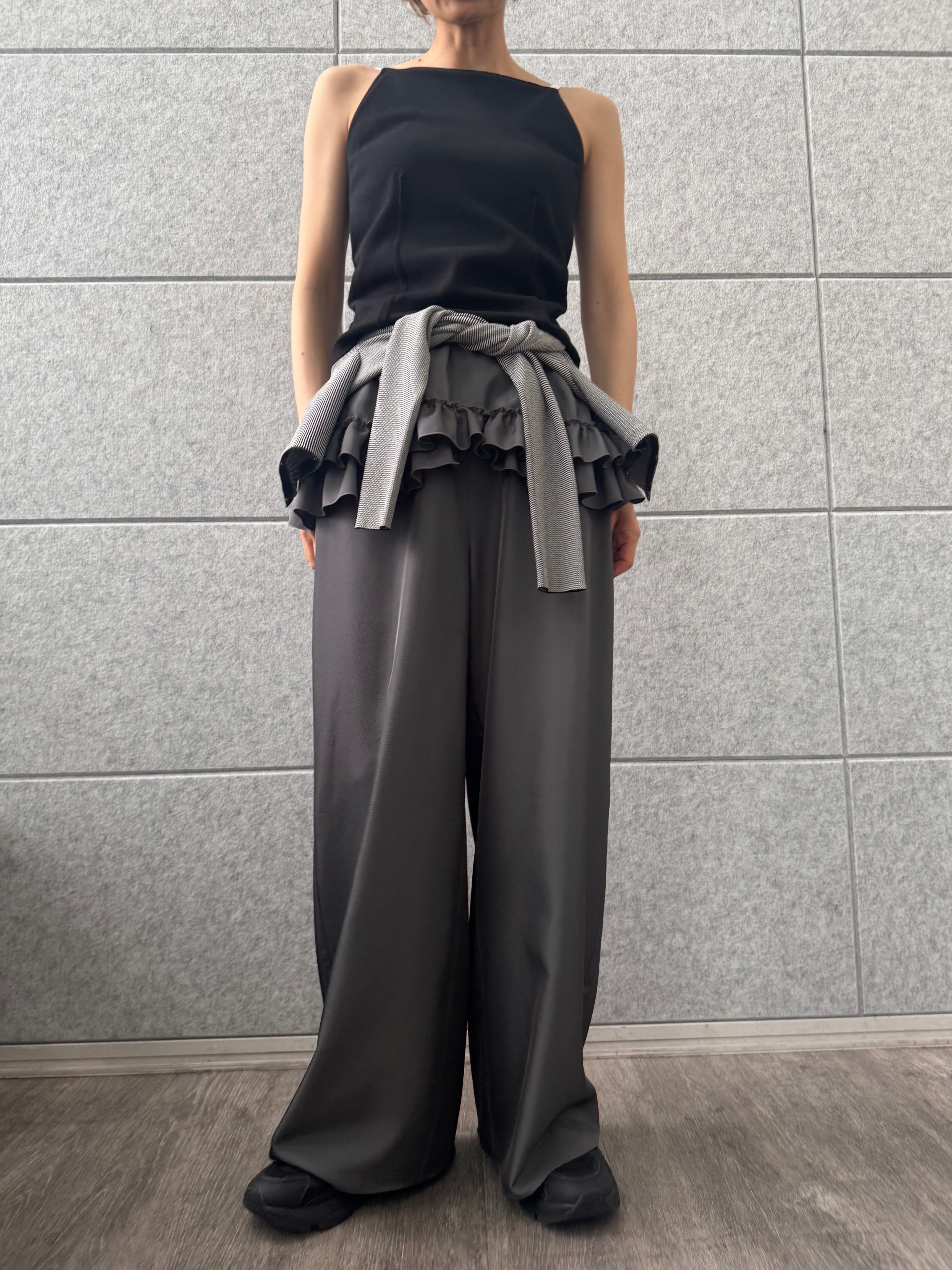designer yukaさんの「CODE A｜edge line camisole」を使ったコーディネート