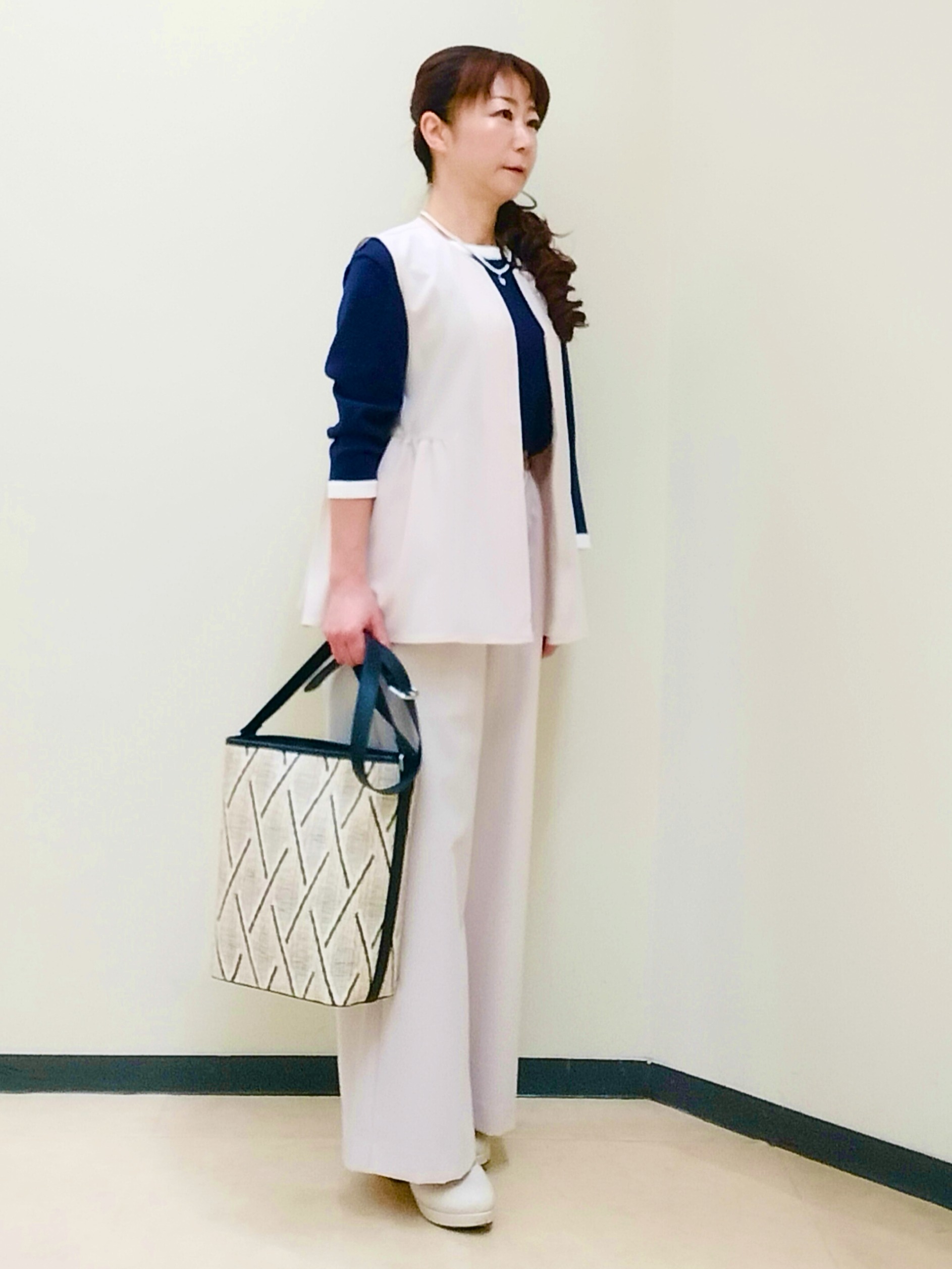 花さんの「Reflect｜【単品使い◎】ペプラムベスト＋リラクシーパンツセット」を使ったコーディネート