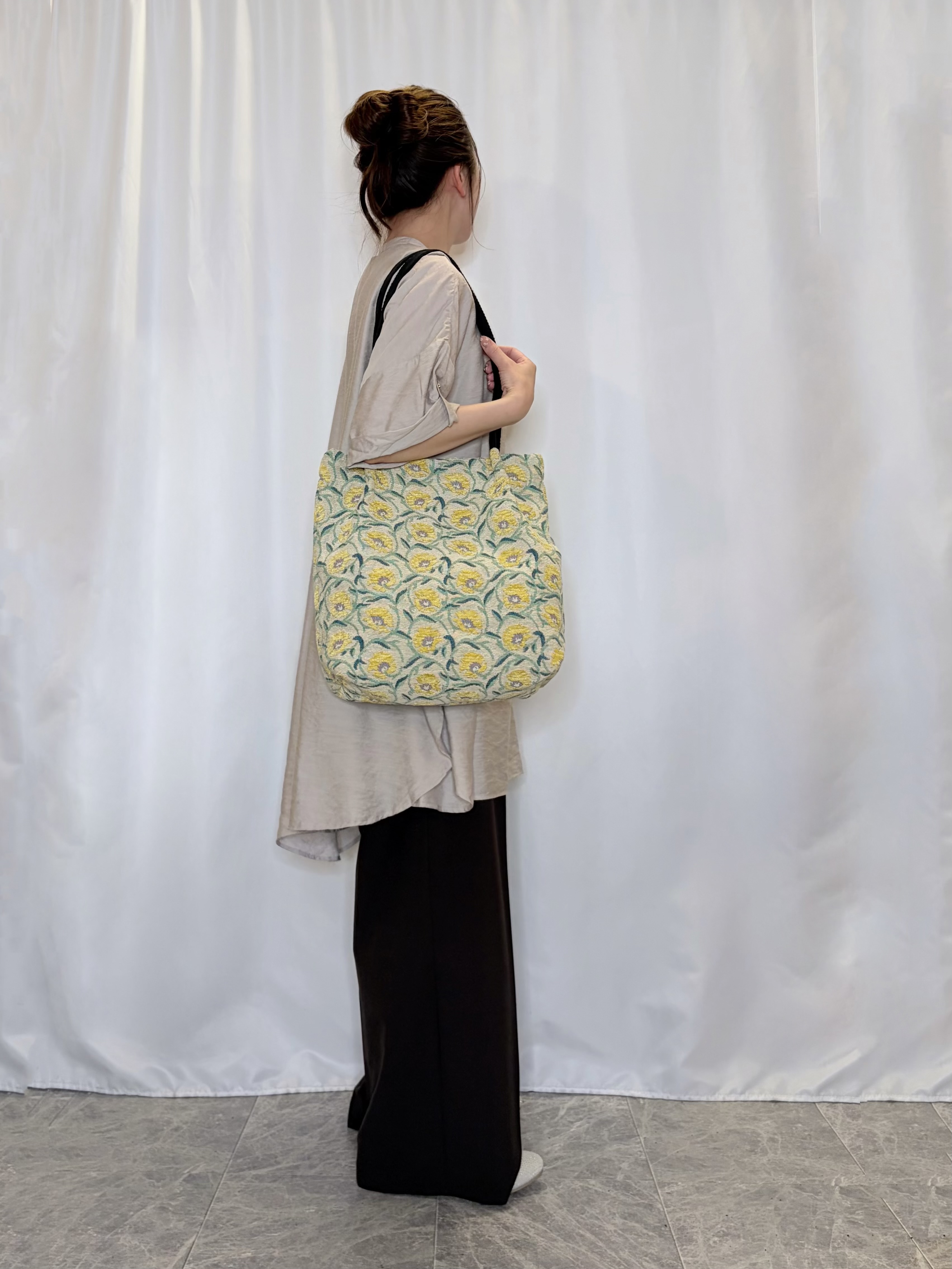おうめさんの「SHOO･LA･RUE｜【ひんやり/S-LL/洗濯機可】体型カバー叶える 大人のゆるドルマンチュニック」を使ったコーディネート