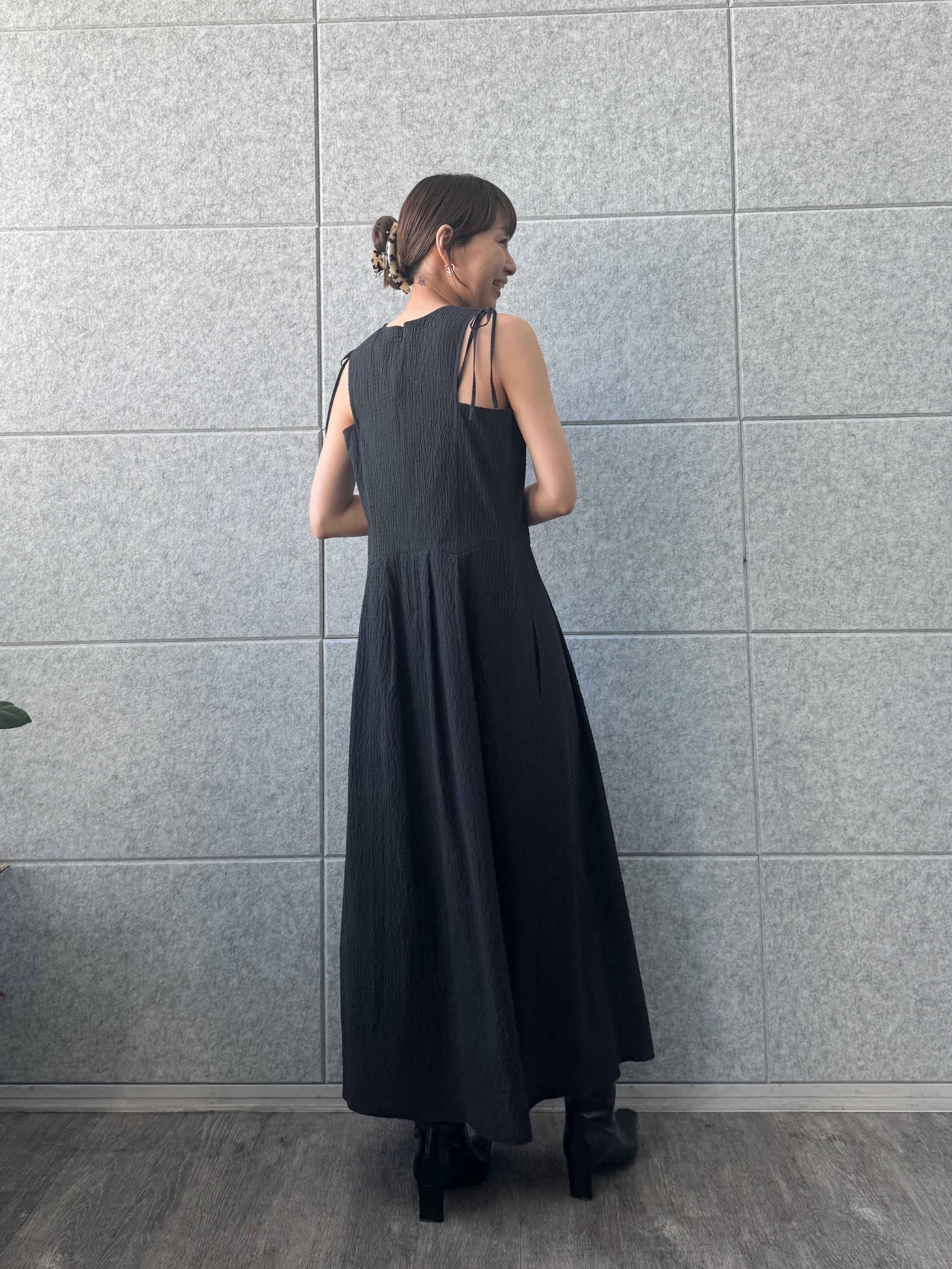 designer yukaさんの「CODE A｜shoulder ribbon dress」を使ったコーディネート