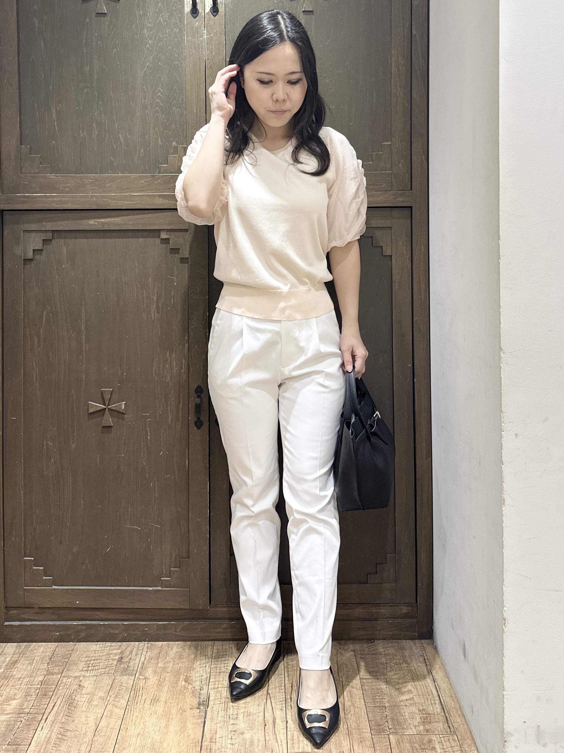 kanaさんの「index｜ギャザーチュールスリーブニット【洗濯機OK／抗ピル】」を使ったコーディネート