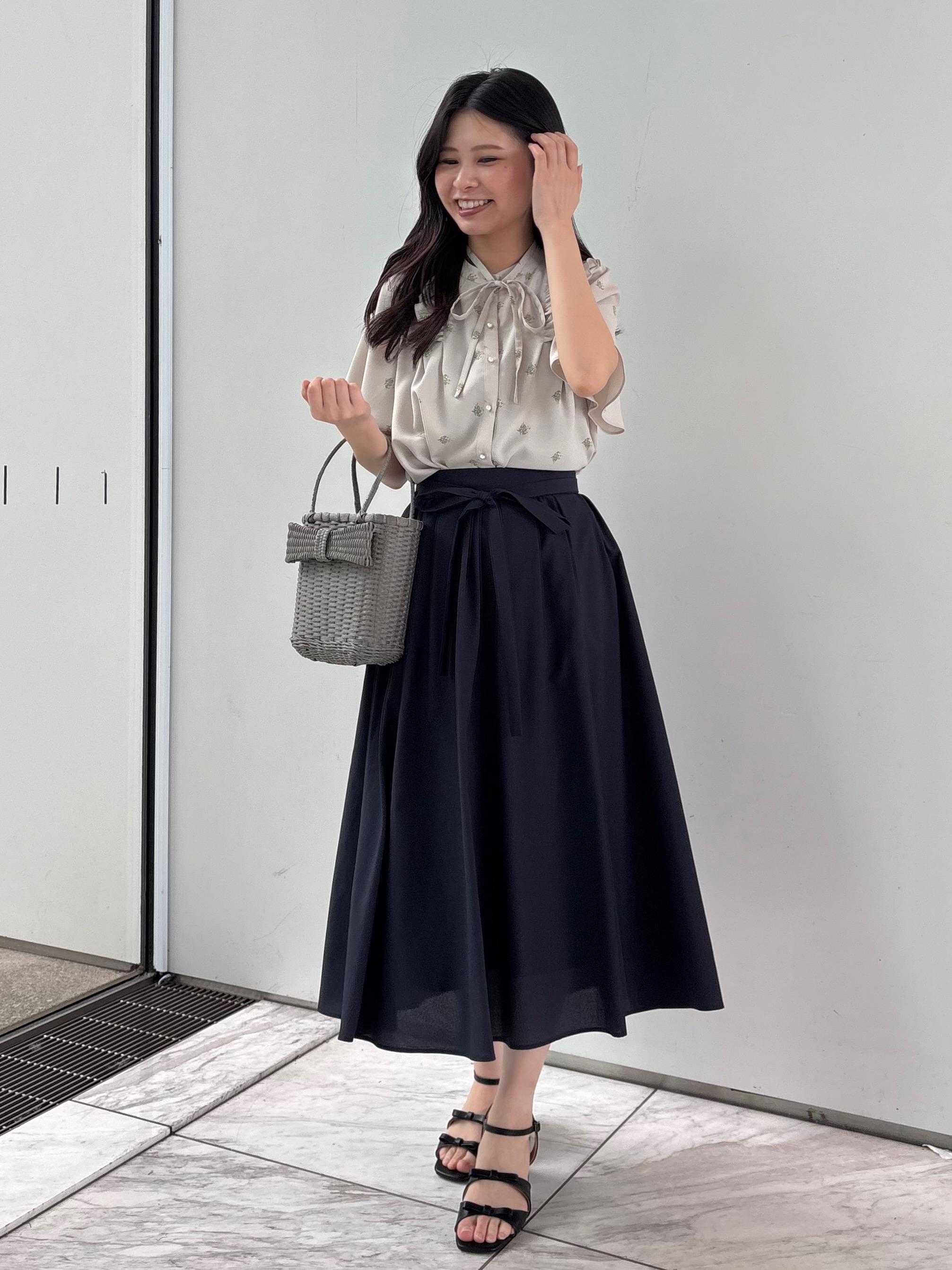 AOIさんの「Couture brooch｜【洗える】ドットフラワー ブラウス」を使ったコーディネート