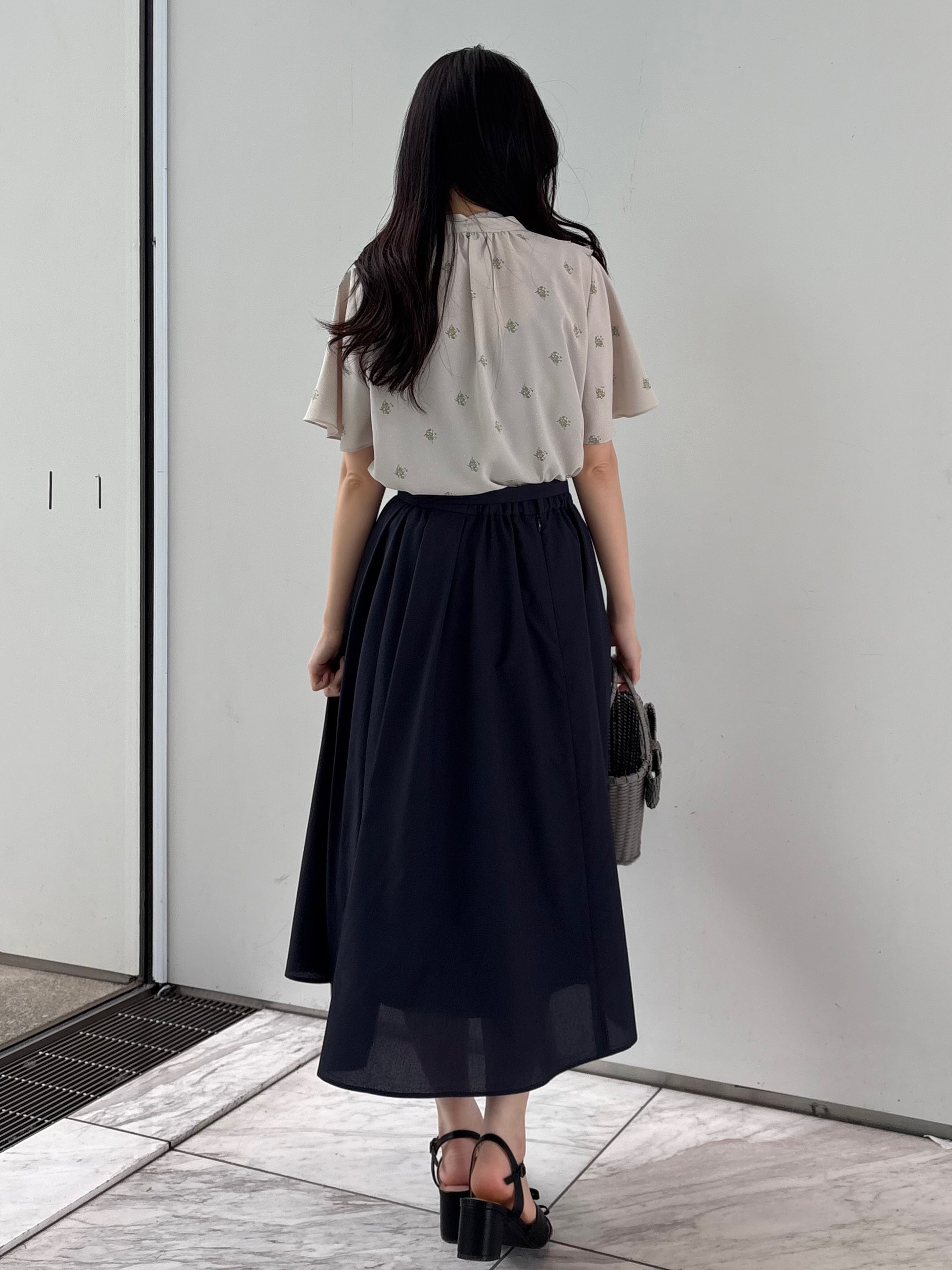 AOIさんの「Couture brooch｜【洗える】ドットフラワー ブラウス」を使ったコーディネート