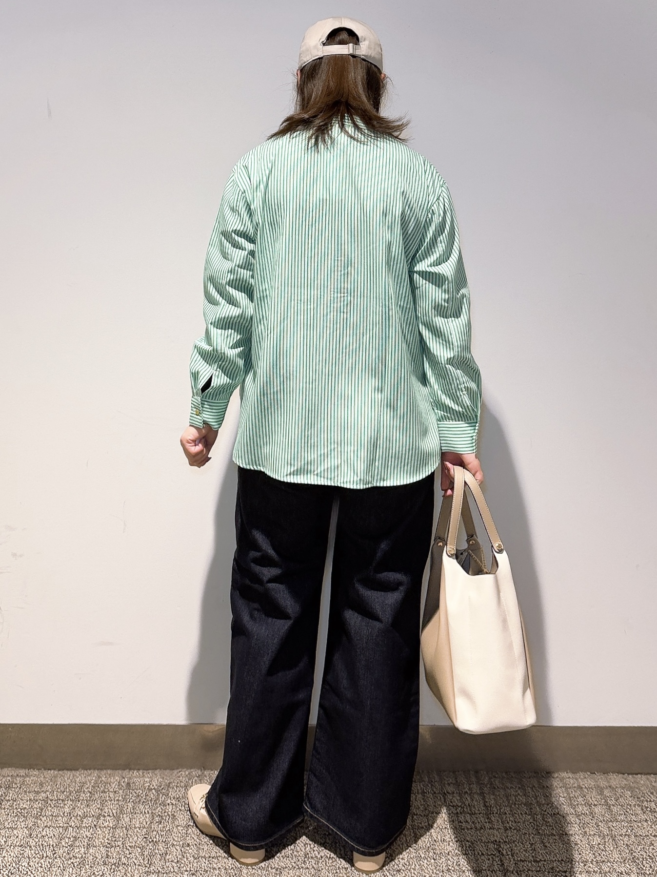 みーさんの「grove｜【貴島明日香さん着用】お仕事も普段も。今どきワークシャツブラウス」を使ったコーディネート