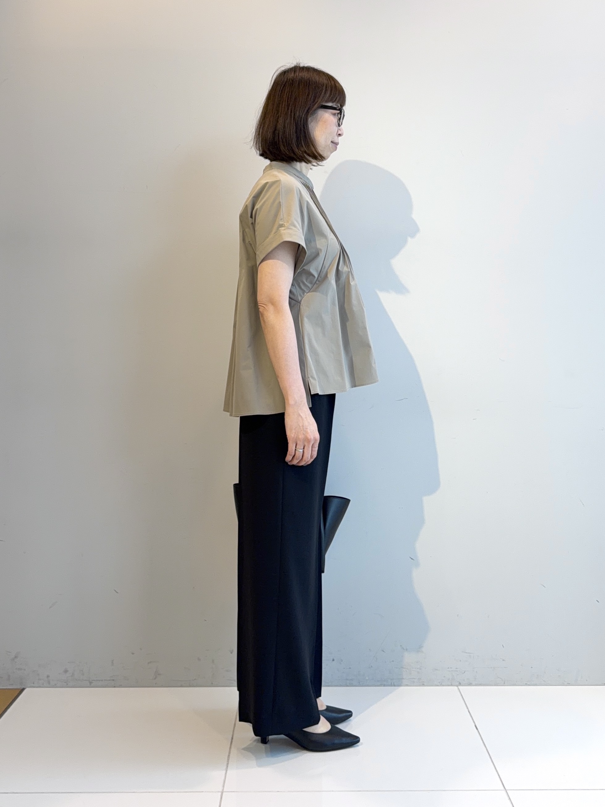 murayamaさんの「INDIVI｜【撥水／UVケア／SETUP可能】軽量タックスキッパーブラウス」を使ったコーディネート