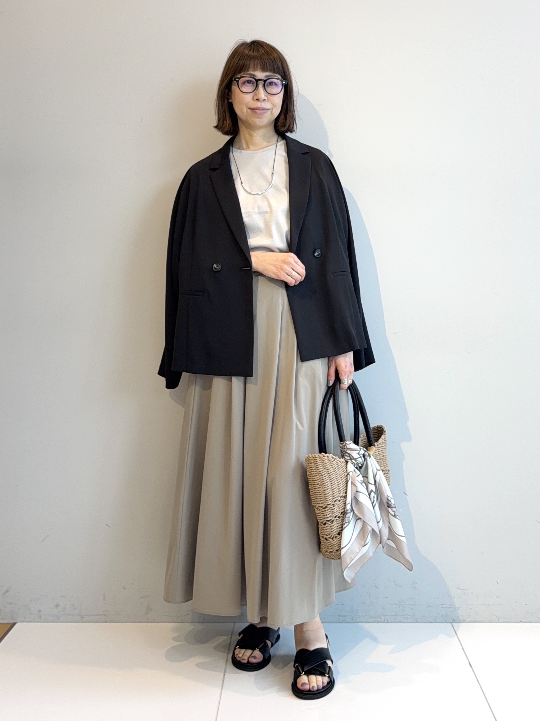 murayamaさんの「INDIVI｜【さらに軽く軽快！／着る日傘】ドルマンダブルジャケット」を使ったコーディネート