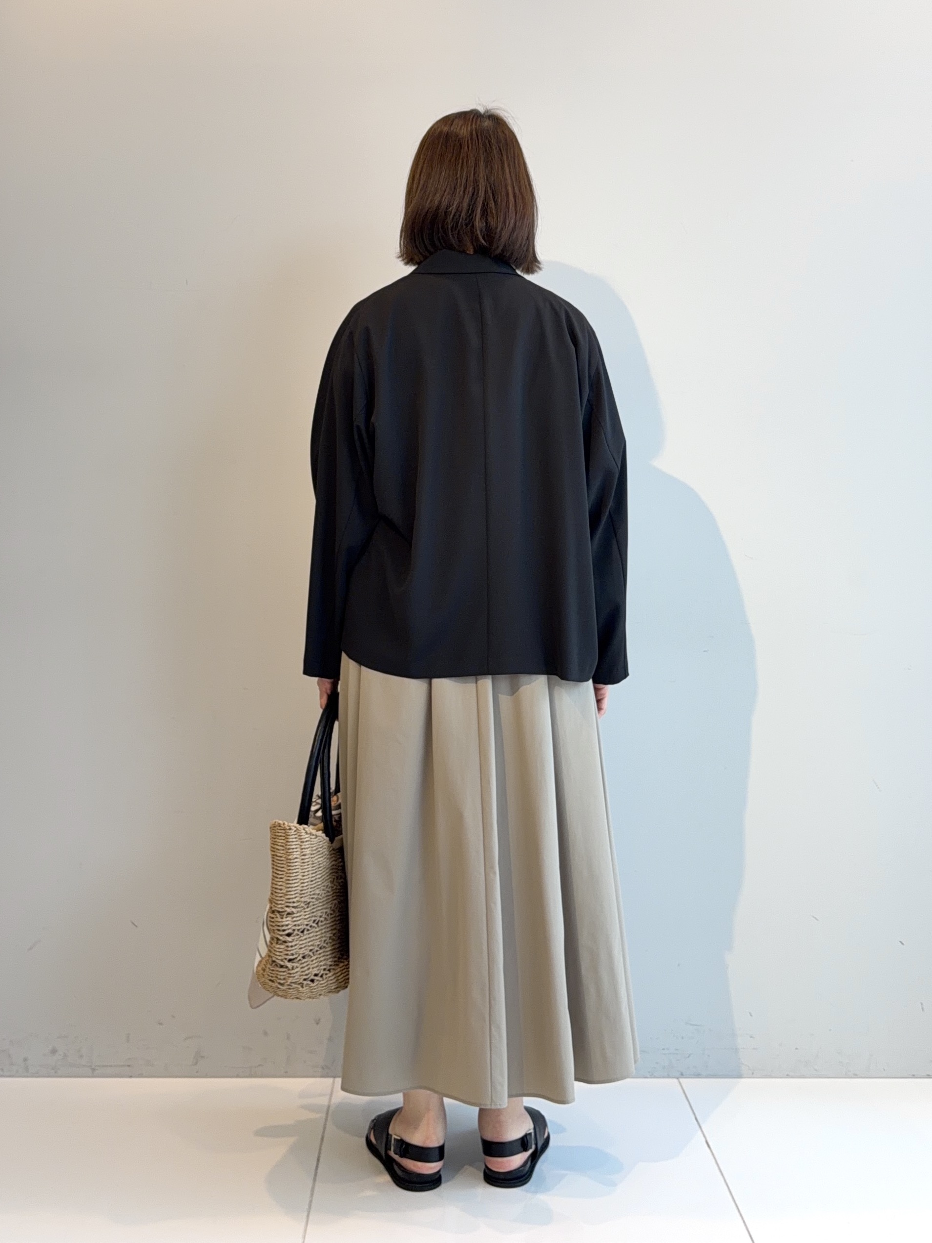 murayamaさんの「INDIVI｜【さらに軽く軽快！／着る日傘】ドルマンダブルジャケット」を使ったコーディネート