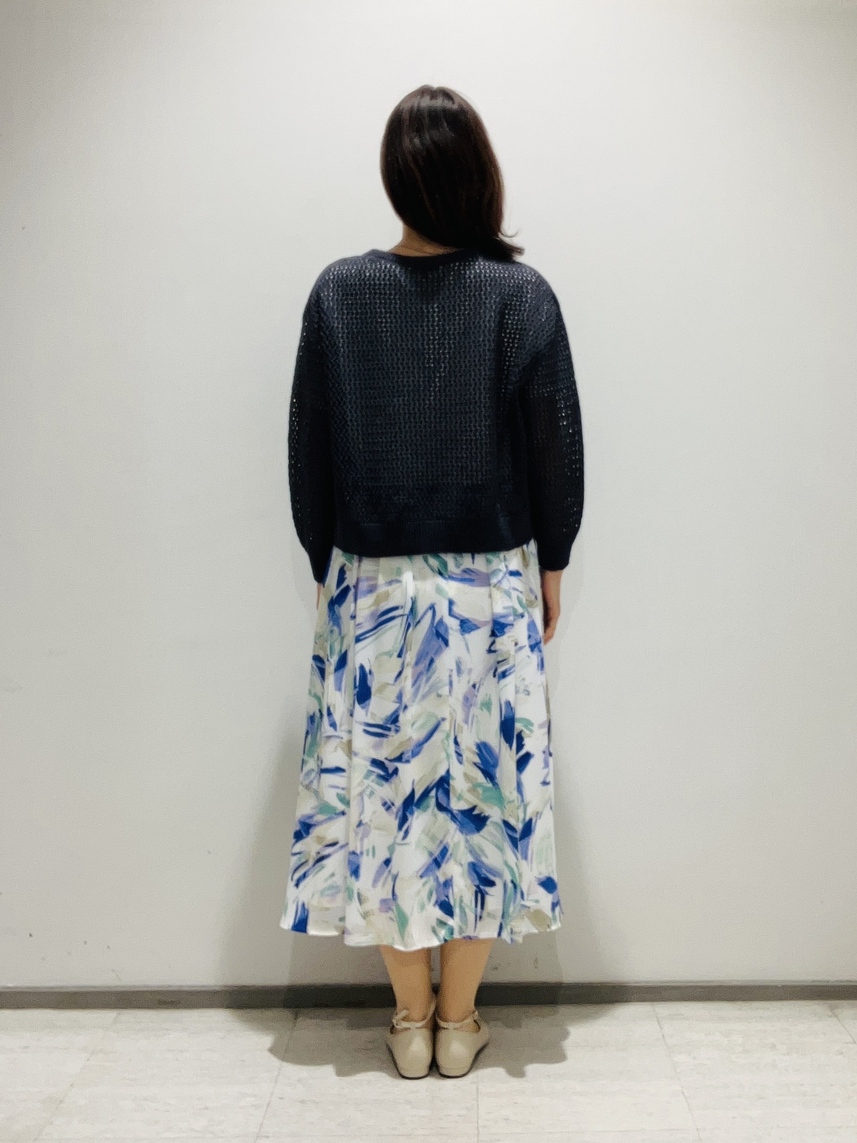 fujiさんの「INDIVI｜【洗える／コットン】メッシュジップニットカーディガン」を使ったコーディネート