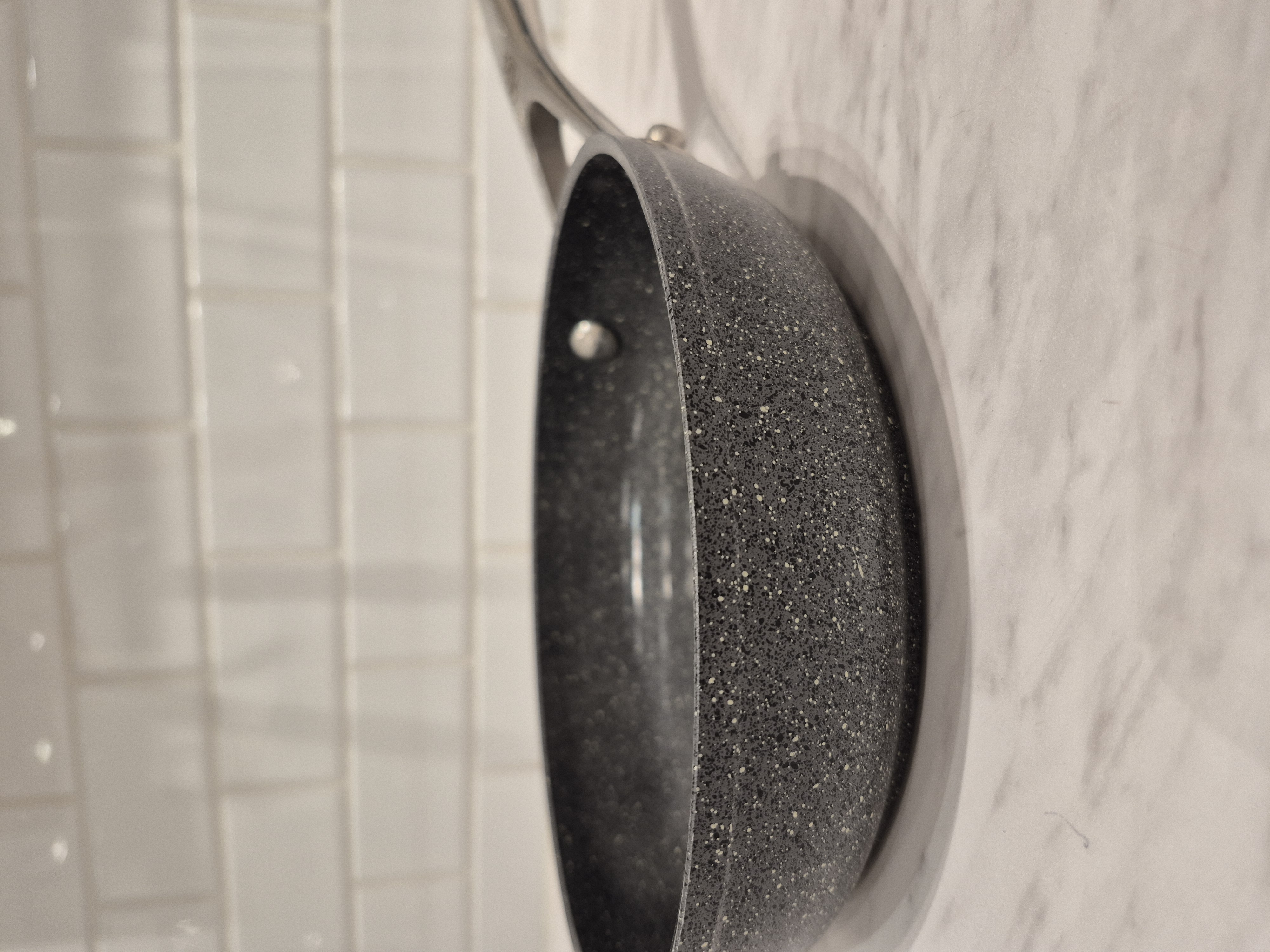なかさんの「212 KITCHEN STORE｜サリーナ セラミックフライパン 20センチ ＜BALLARINI バッラリーニ＞」を使ったコーディネート