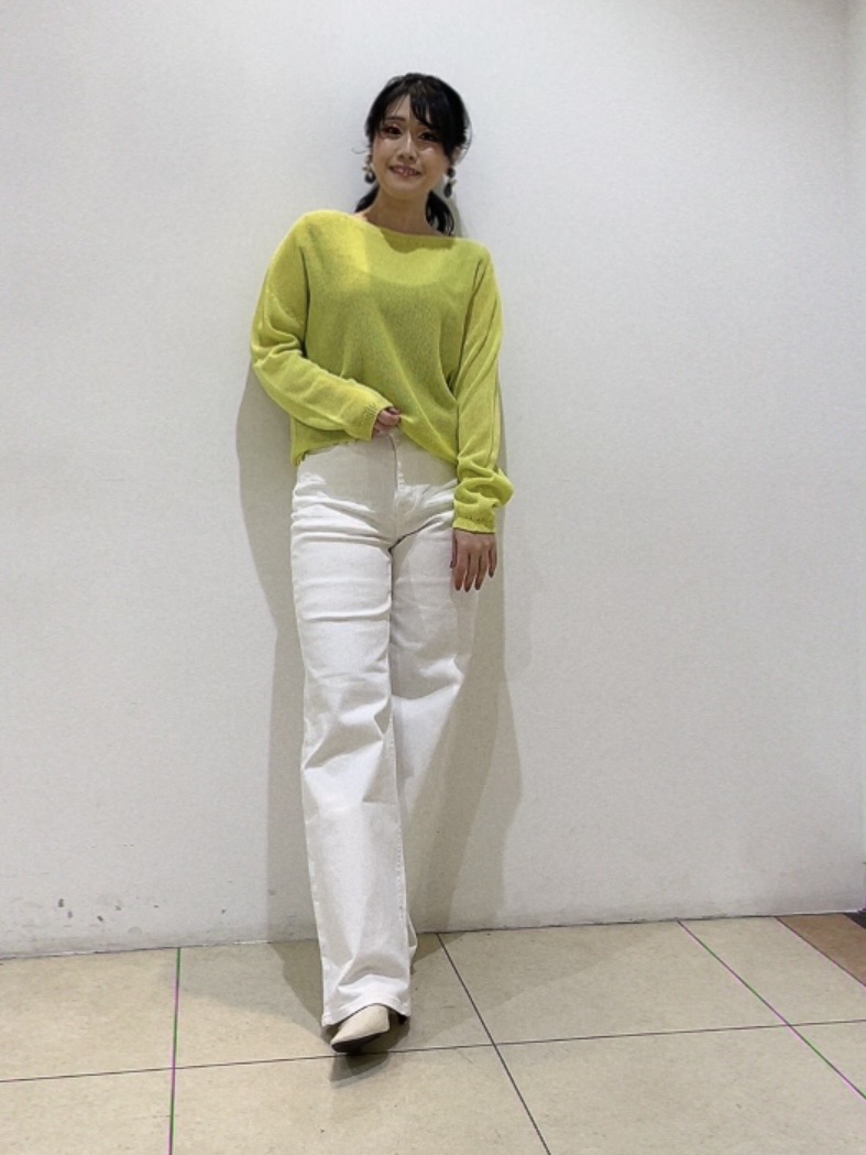 watanabeさんの「UNTITLED｜【古畑星夏さん着用/8色展開/程よい透け感】ドライタッチボートネックニット」を使ったコーディネート