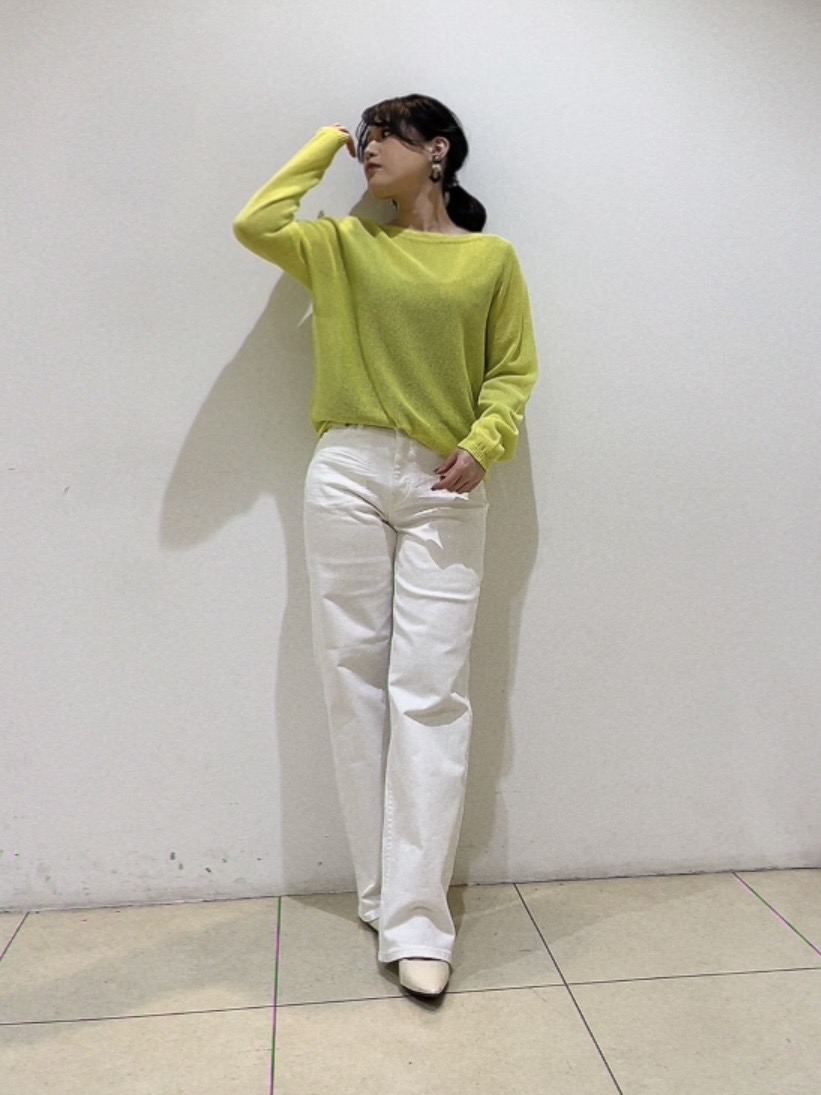 watanabeさんの「UNTITLED｜【古畑星夏さん着用/8色展開/程よい透け感】ドライタッチボートネックニット」を使ったコーディネート