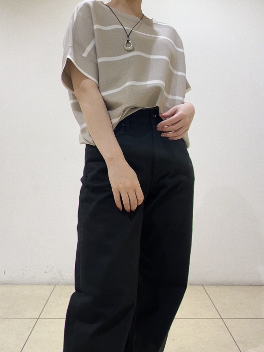 watanabeさんの「UNTITLED｜【11色展開/体型カバー】前後2WAYフレンチスリーブニット」を使ったコーディネート