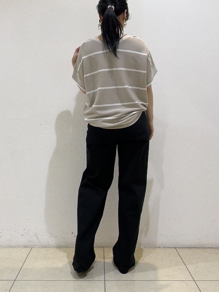 watanabeさんの「UNTITLED｜【11色展開/体型カバー】前後2WAYフレンチスリーブニット」を使ったコーディネート