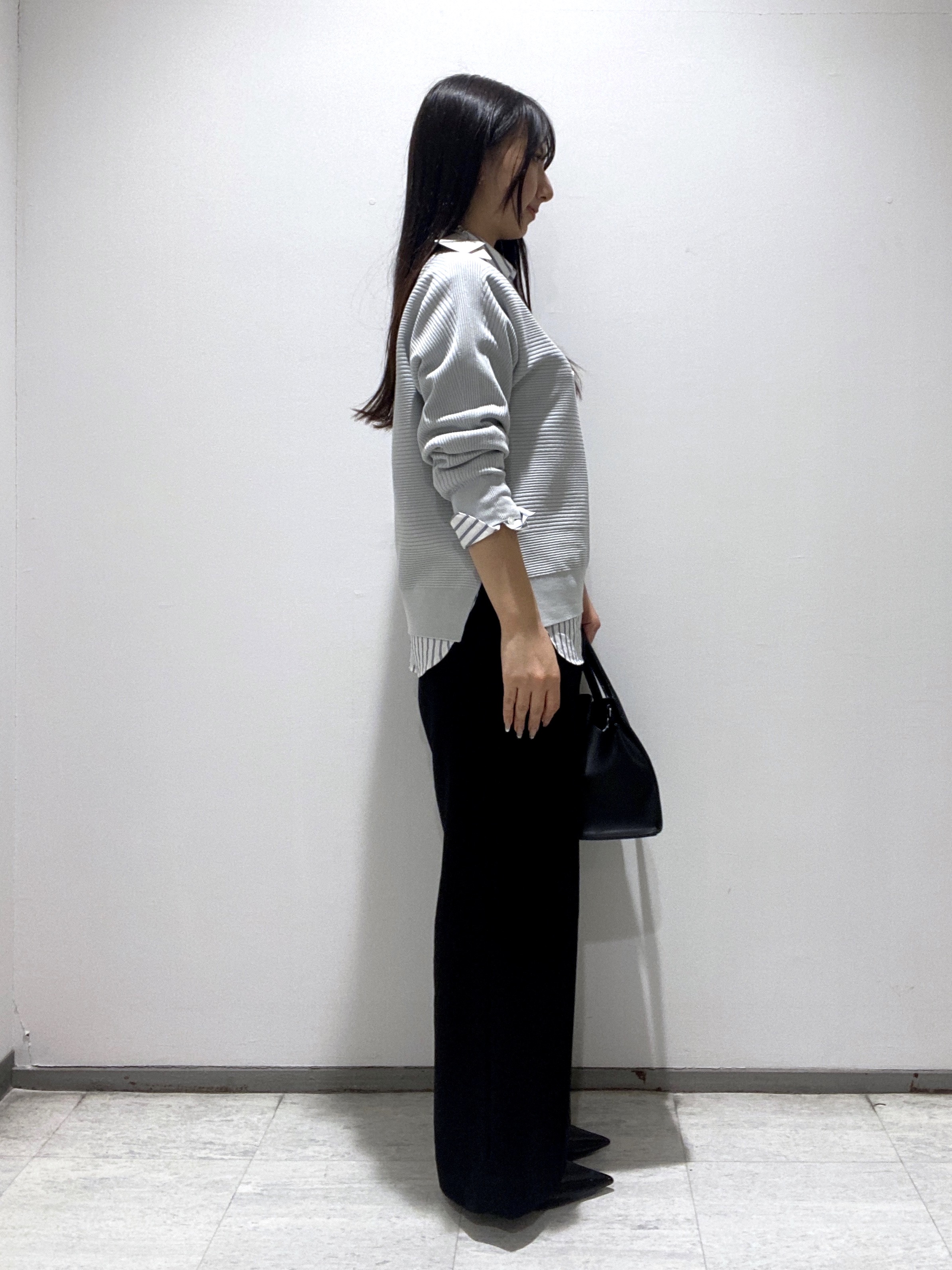 meiさんの「INDIVI｜【2WAY／洗える】ラメストライプ コットン混シャツ」を使ったコーディネート