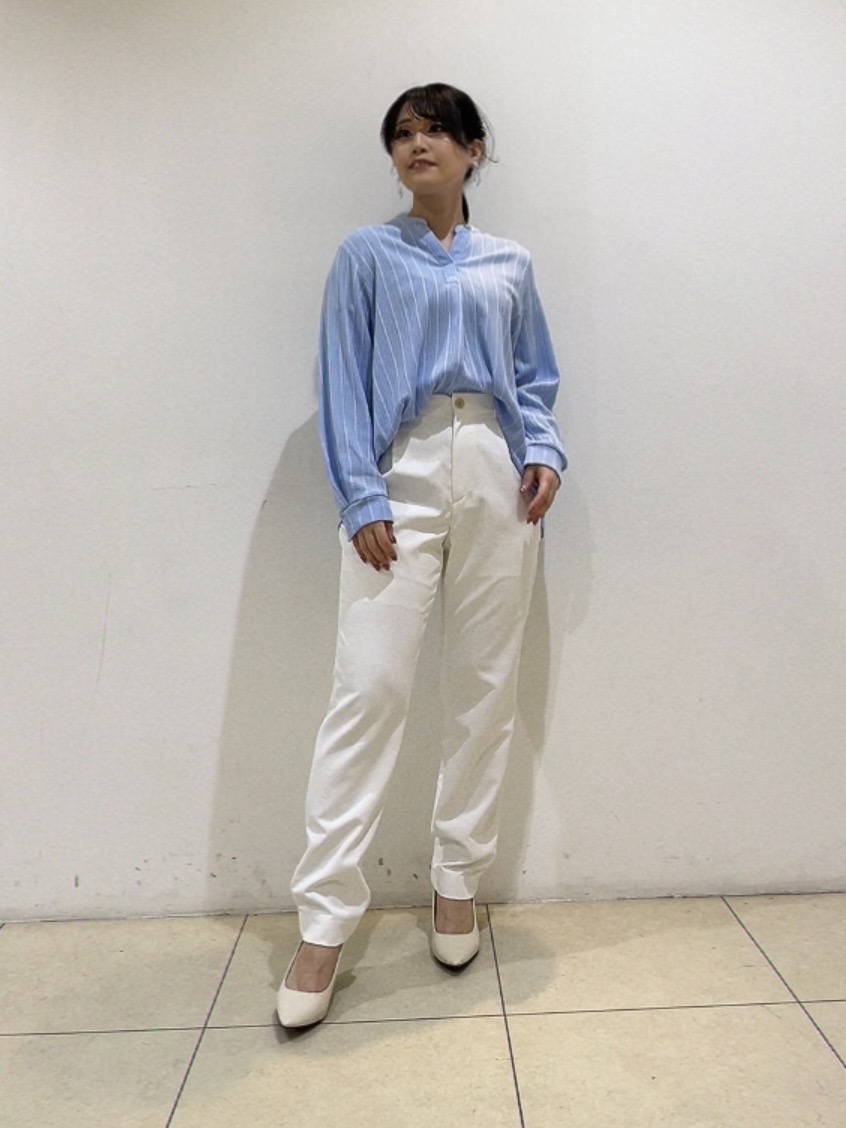 watanabeさんの「UNTITLED｜【洗える／着心地楽ちん】ブラウス風ストライプカットソートップス」を使ったコーディネート