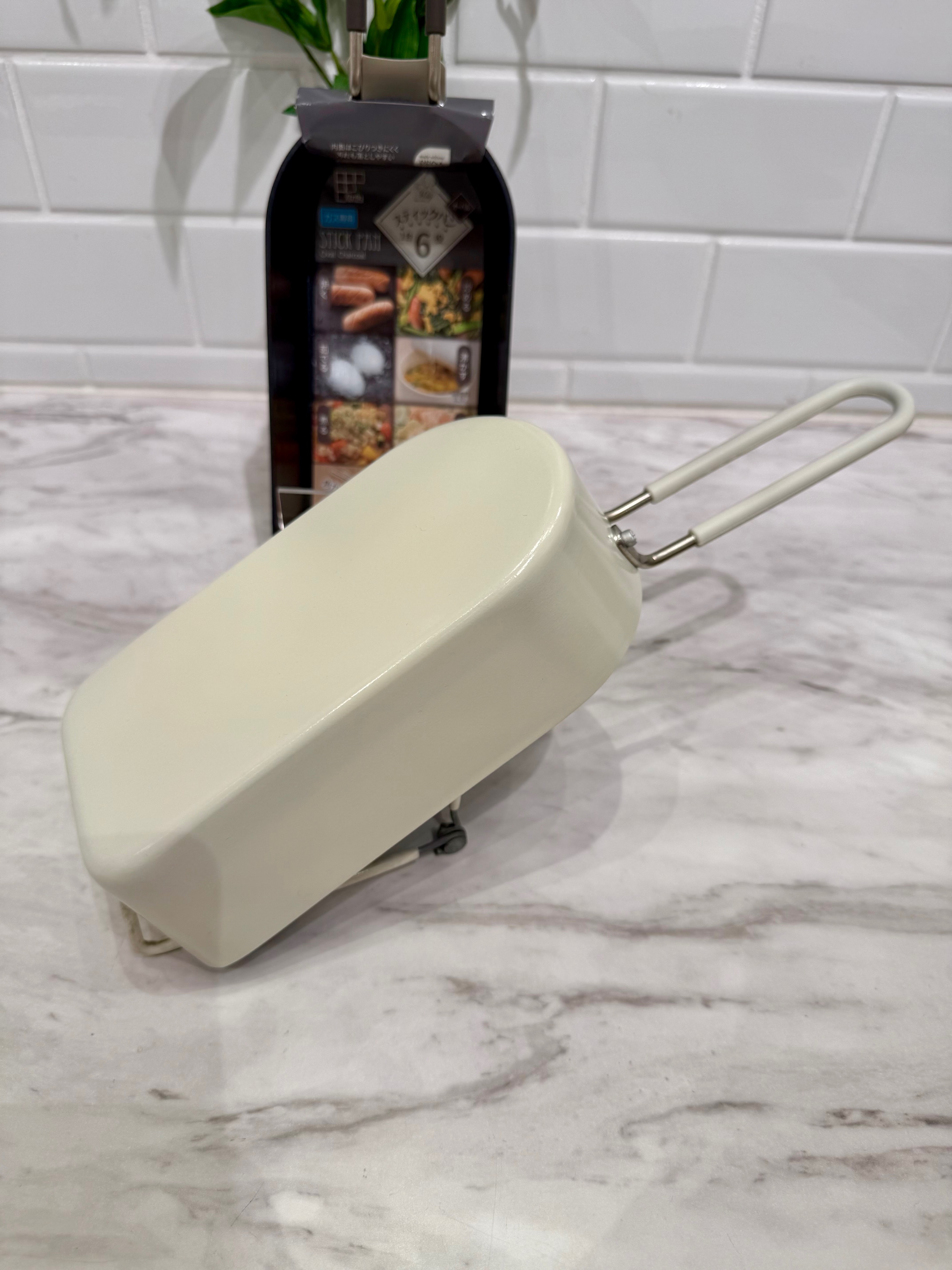 きのこさんの「212 KITCHEN STORE｜スティックパンオーバルパン チャコール」を使ったコーディネート