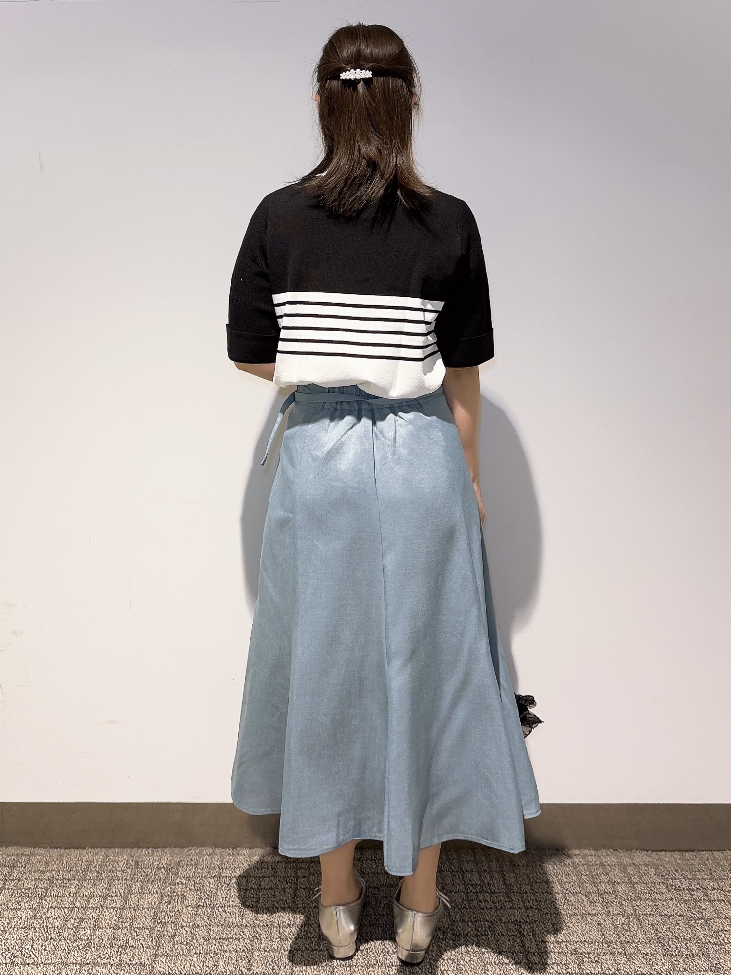 みーさんの「grove｜【シリーズ累計36万枚/名品ニット】やわらかドライタッチ 袖メッシュ編みニット」を使ったコーディネート