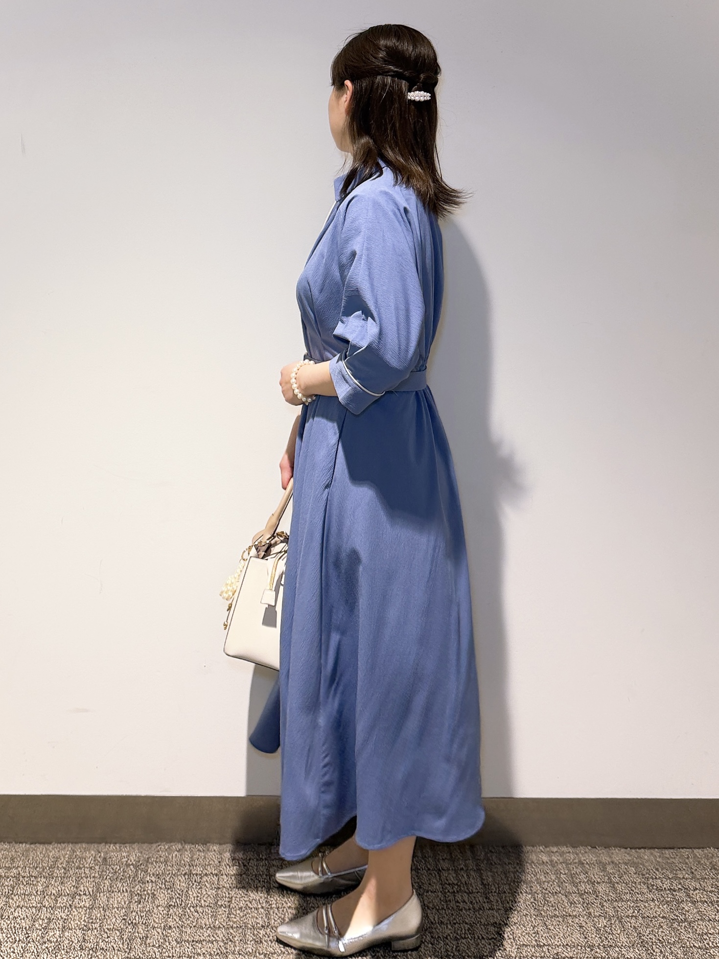 みーさんの「grove｜【貴島明日香さん着用・美シルエット】ウエストタック配色ワンピース」を使ったコーディネート