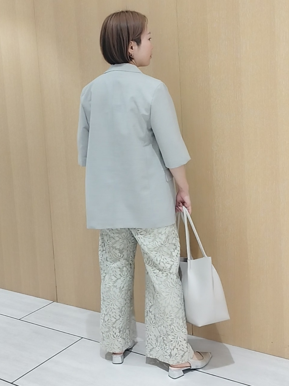 s u g iさんの「UNTITLED｜【シワになりにくい/セットアップ可/接触冷感】ハーフスリーブジャケット」を使ったコーディネート