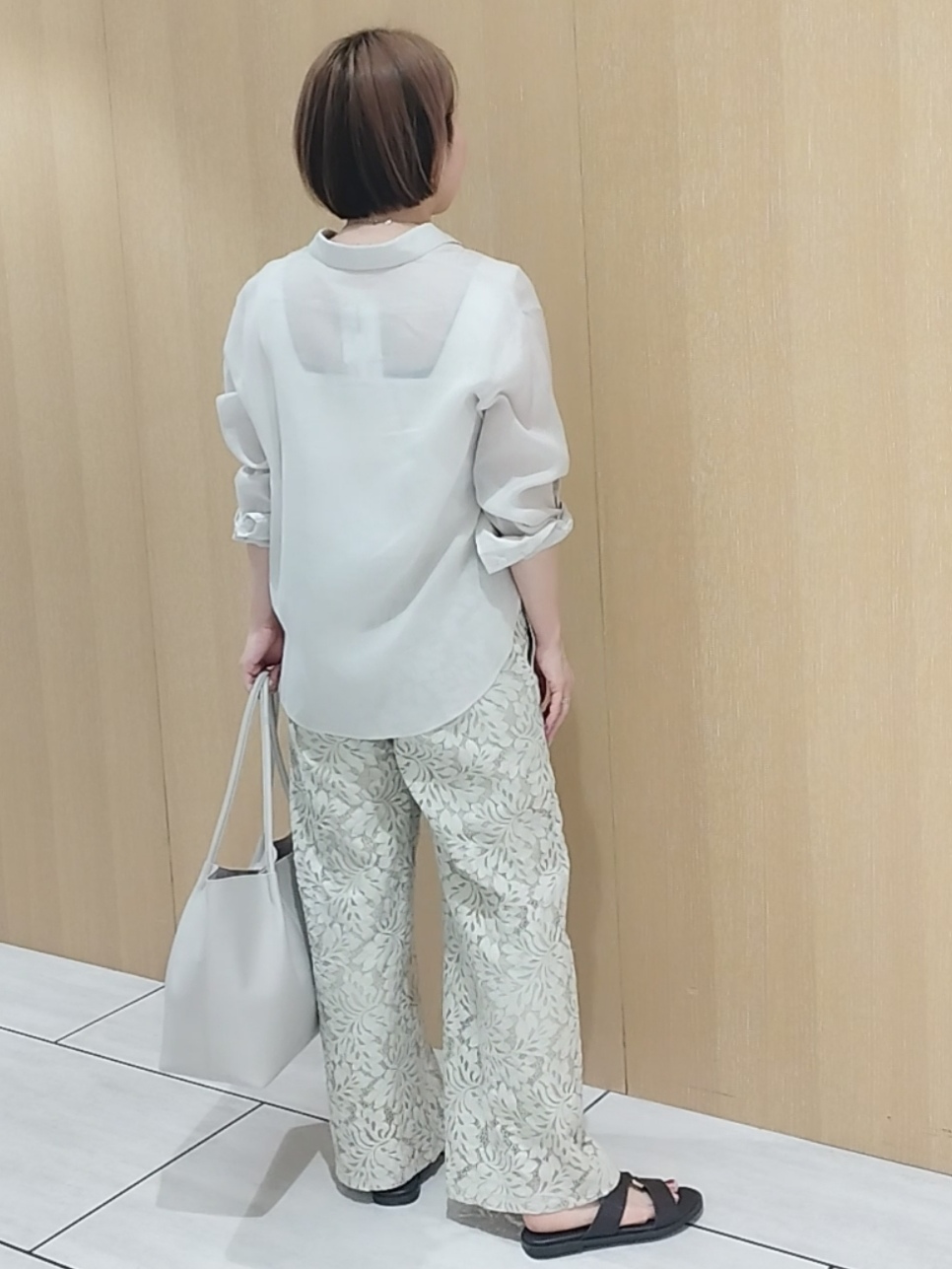 s u g iさんの「UNTITLED｜【古畑星夏さん着用/接触冷感】ドライタッチシャツ」を使ったコーディネート
