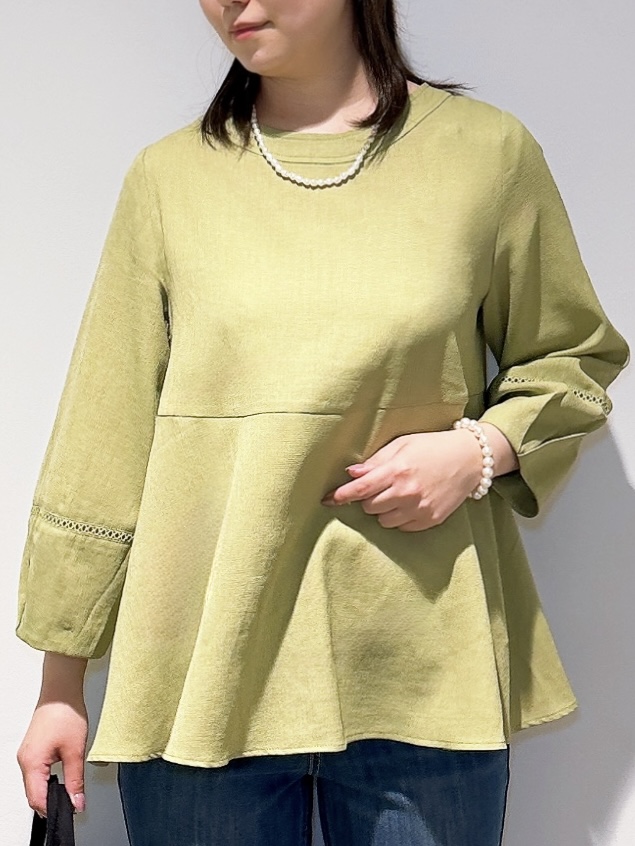 みーさんの「grove｜【UVカット・体型カバーも叶う】麻調メッシュランタンスリーブブラウス」を使ったコーディネート