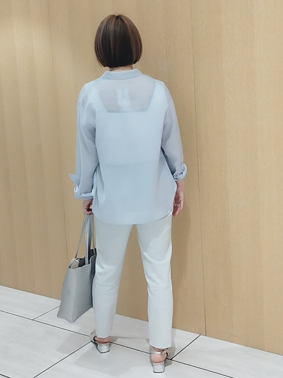 s u g iさんの「UNTITLED｜【古畑星夏さん着用/接触冷感】ドライタッチシャツ」を使ったコーディネート