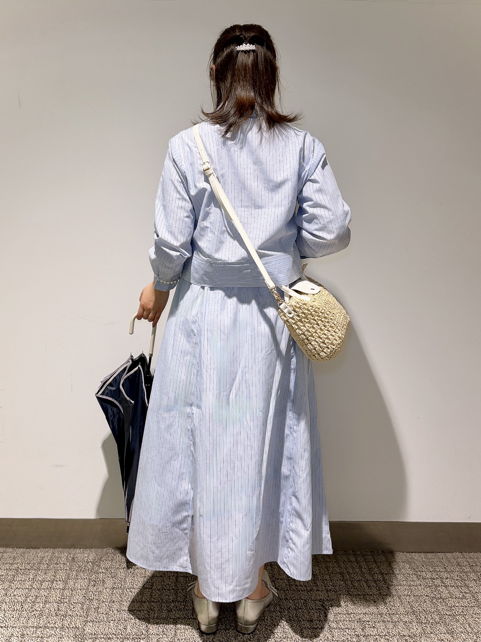 みーさんの「grove｜【貴島明日香さん着用／イージーケア／接触冷感】麻混クロップドシャツ」を使ったコーディネート