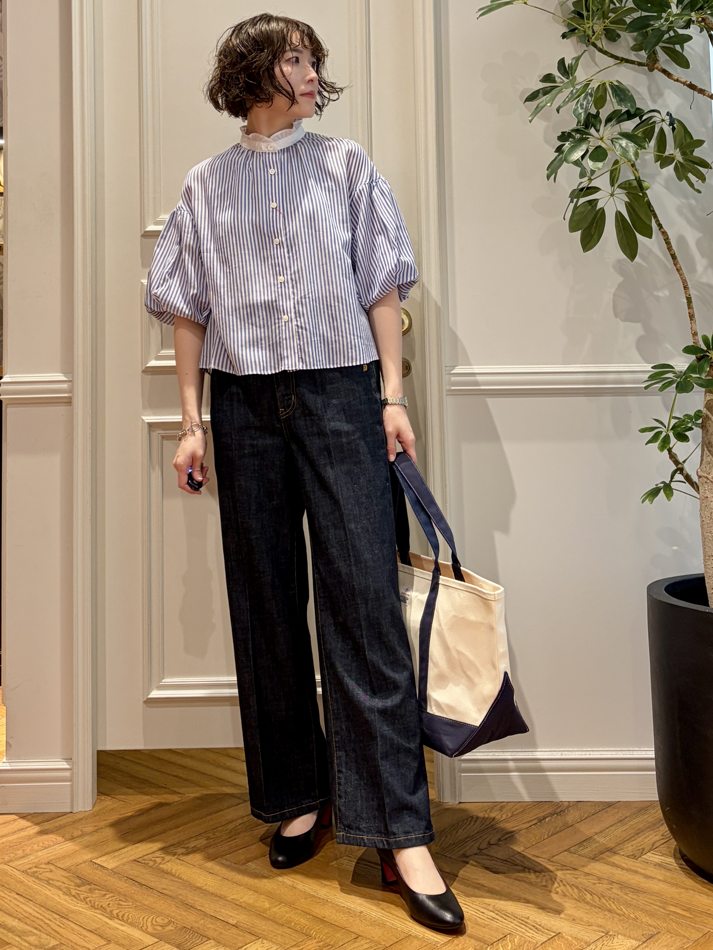 nakaoさんの「DRESSTERIOR｜【otonaMUSE5月号掲載/ウォッシャブル】ロンドンストライプクレリックブラウス」を使ったコーディネート