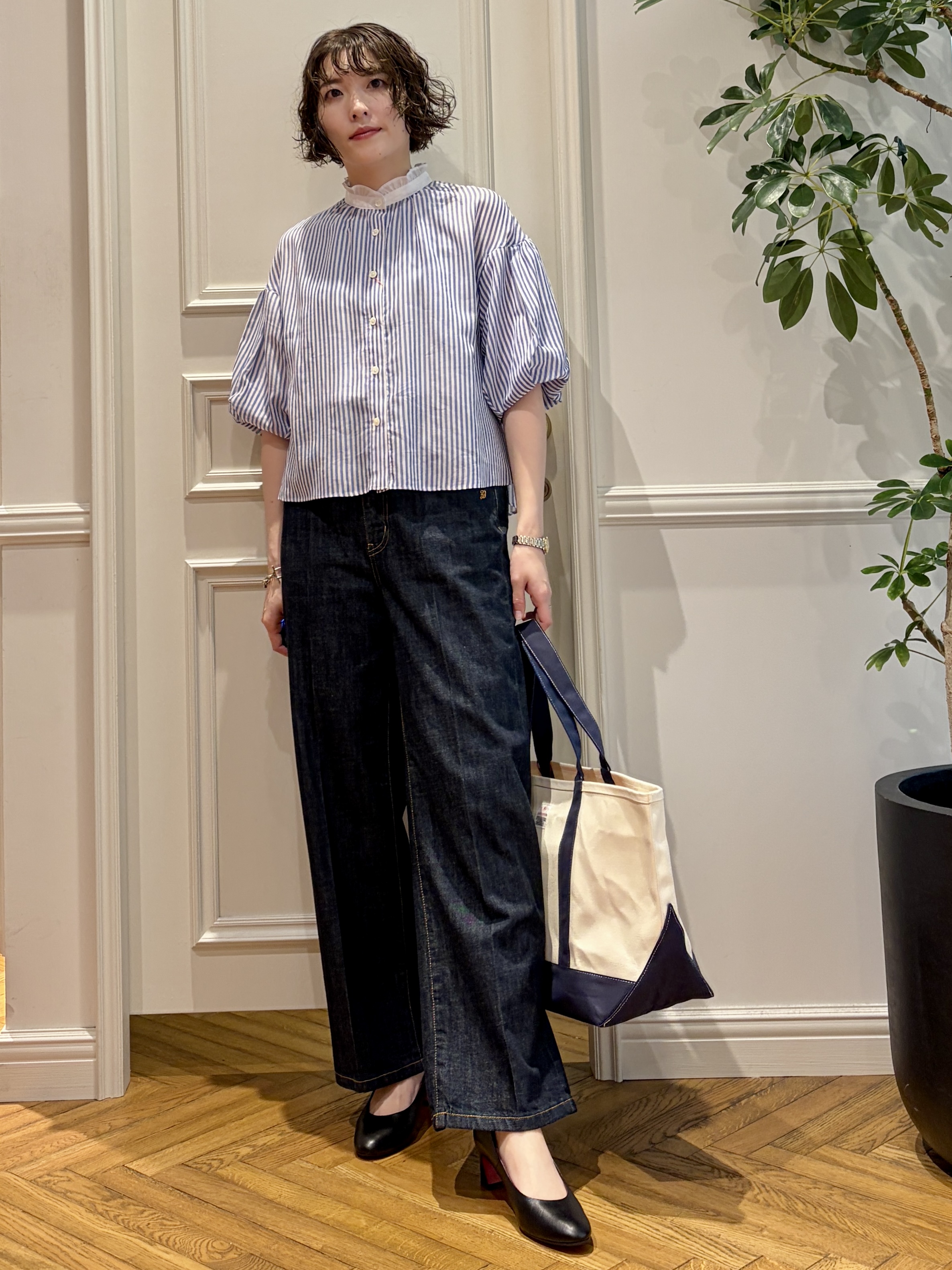 nakaoさんの「DRESSTERIOR｜【otonaMUSE5月号掲載/ウォッシャブル】ロンドンストライプクレリックブラウス」を使ったコーディネート