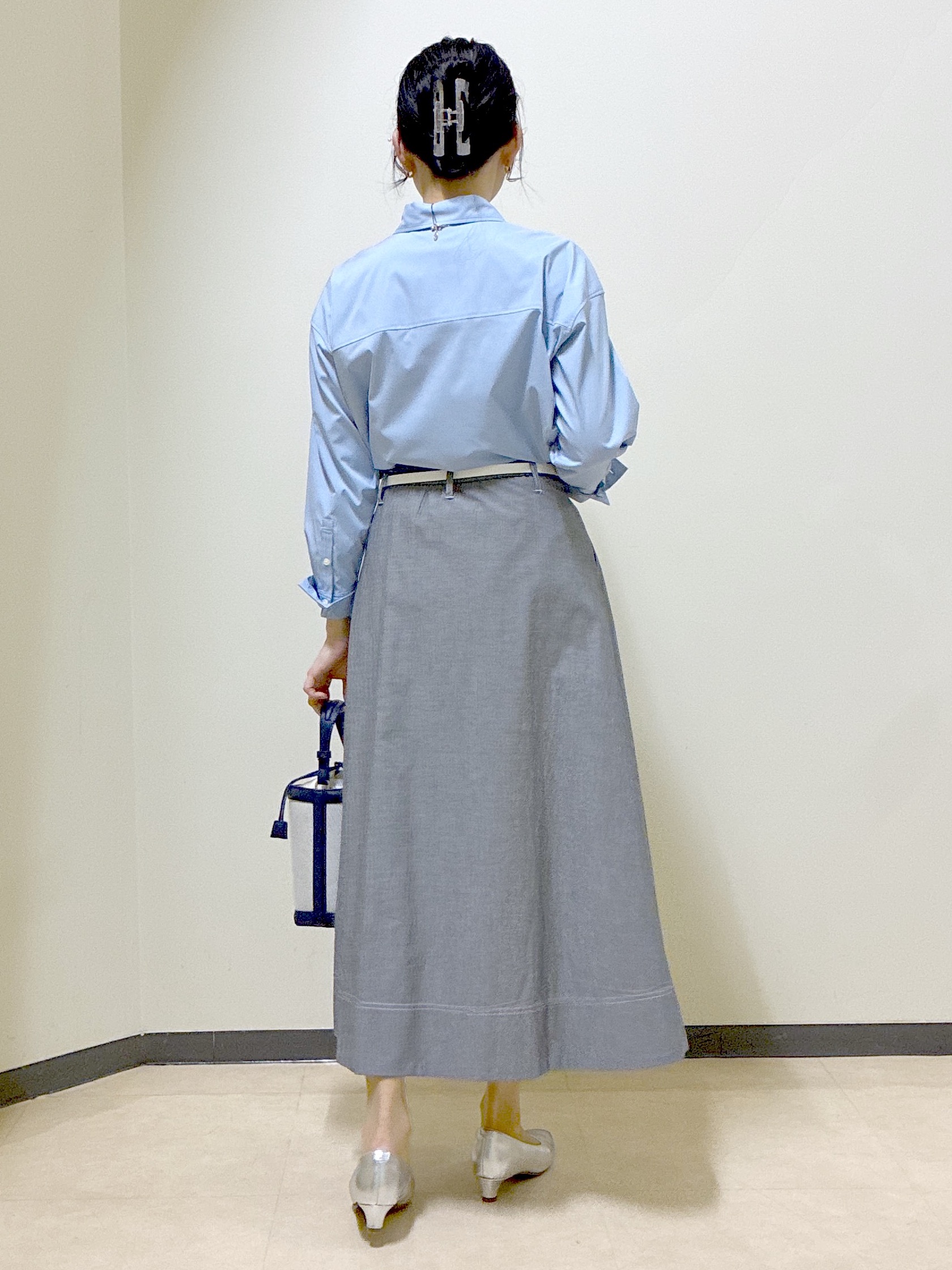  beni_gingerさんの「Reflect｜【羽織りにも◎】タイプライタービッグシャツ」を使ったコーディネート