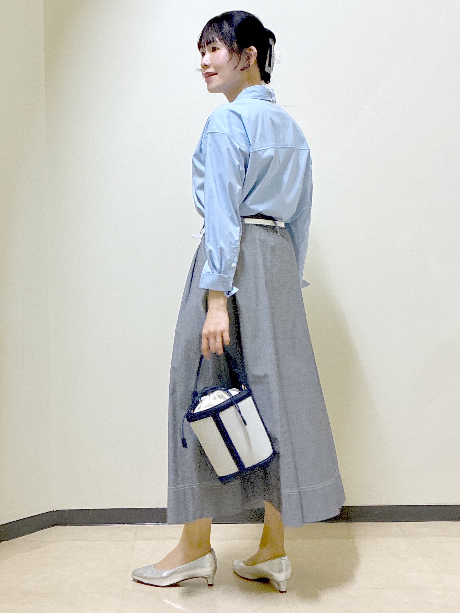  beni_gingerさんの「Reflect｜【羽織りにも◎】タイプライタービッグシャツ」を使ったコーディネート
