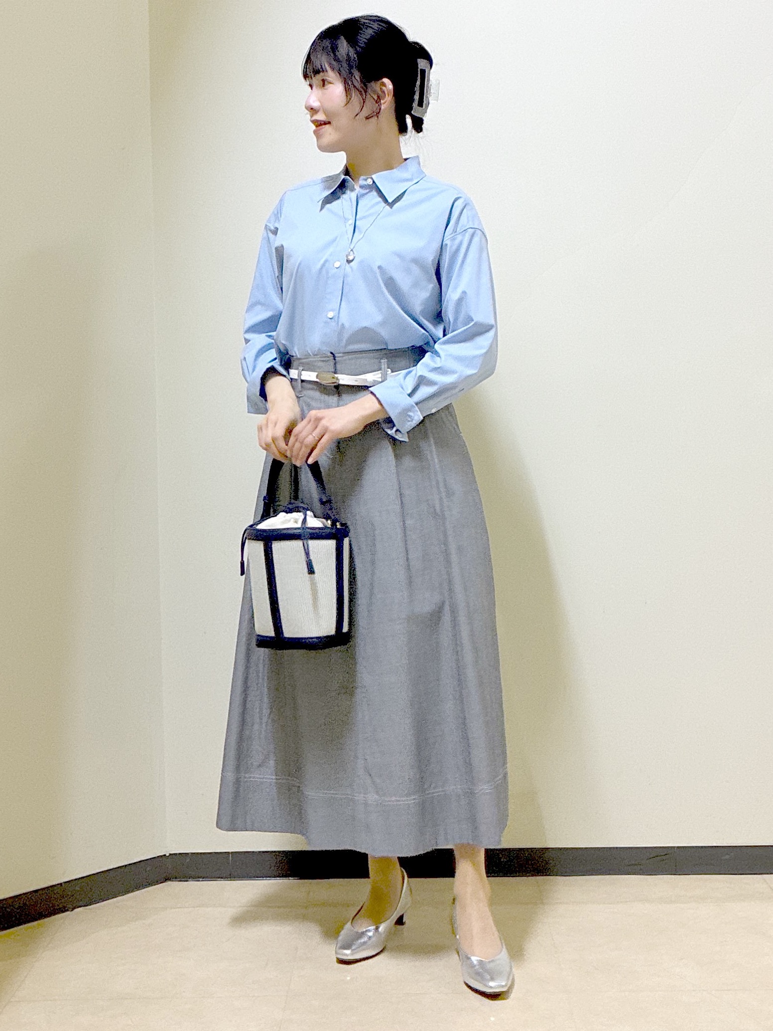  beni_gingerさんの「Reflect｜【羽織りにも◎】タイプライタービッグシャツ」を使ったコーディネート