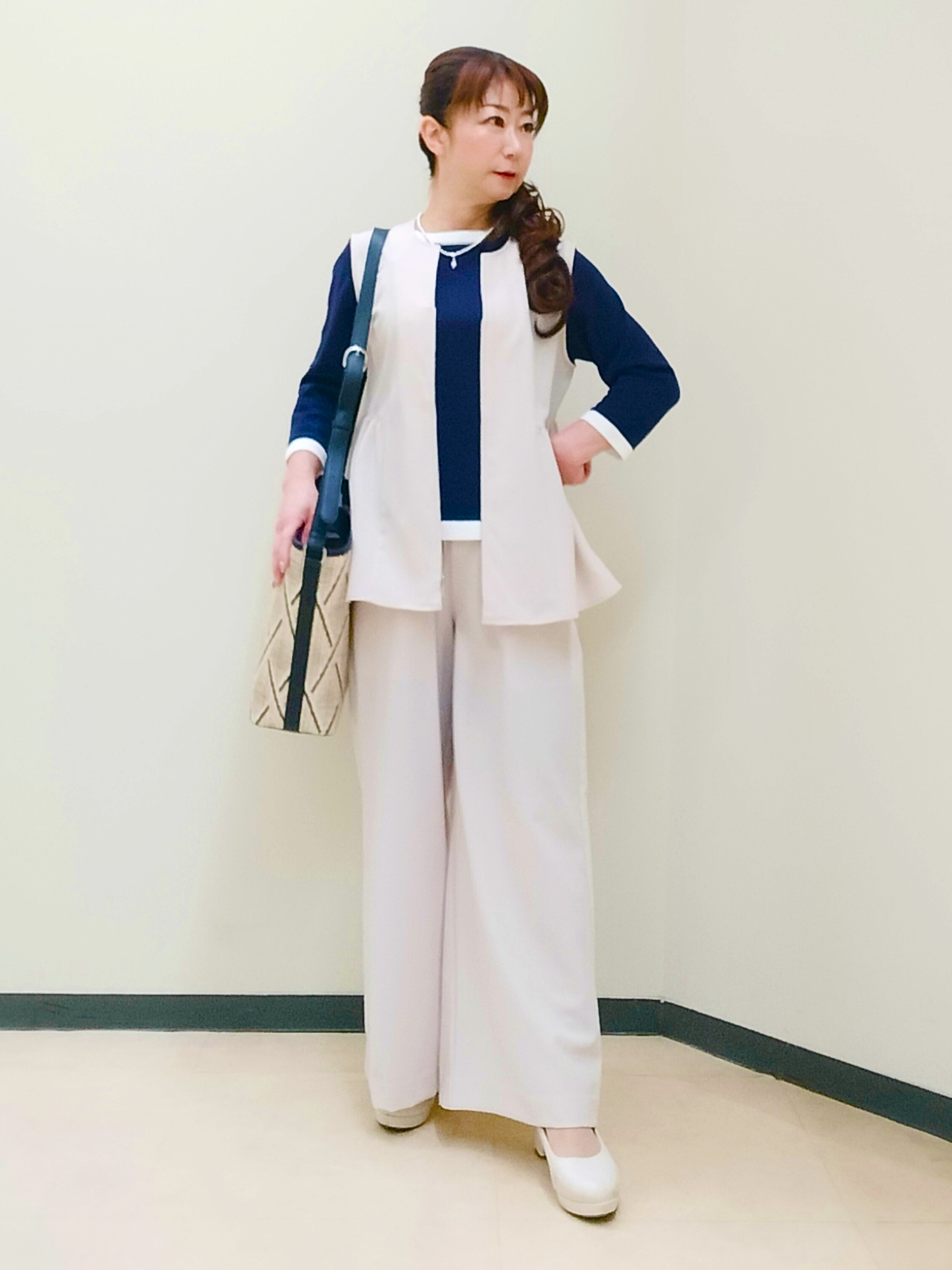 花さんの「Reflect｜【単品使い◎】ペプラムベスト＋リラクシーパンツセット」を使ったコーディネート