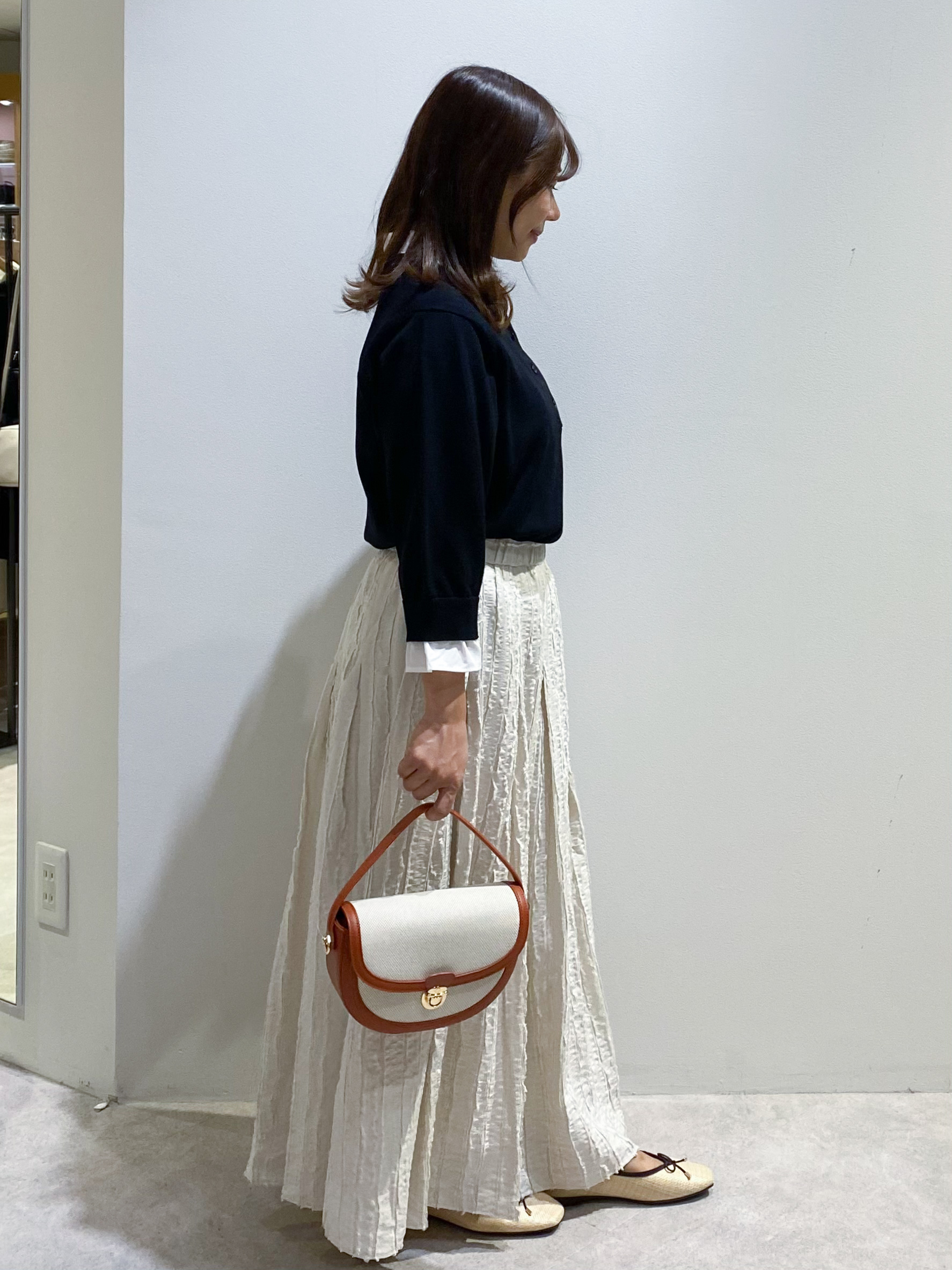 ちぃさんの「OPAQUE.CLIP｜シャツレイヤード風ポロニット【洗濯機OK】」を使ったコーディネート