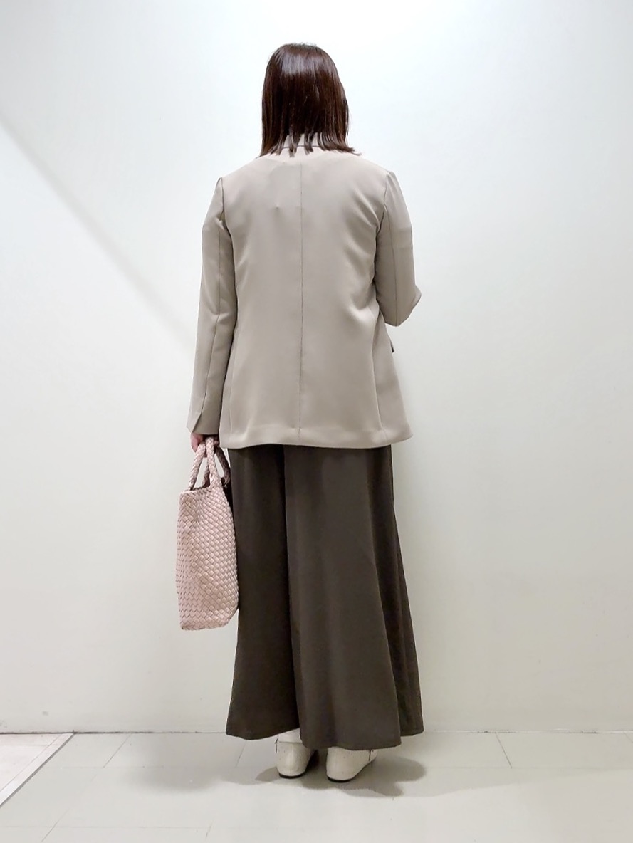 YUIさんの「UNTITLED｜【洗える/ストレッチ性】ダブルブレストジャケット」を使ったコーディネート