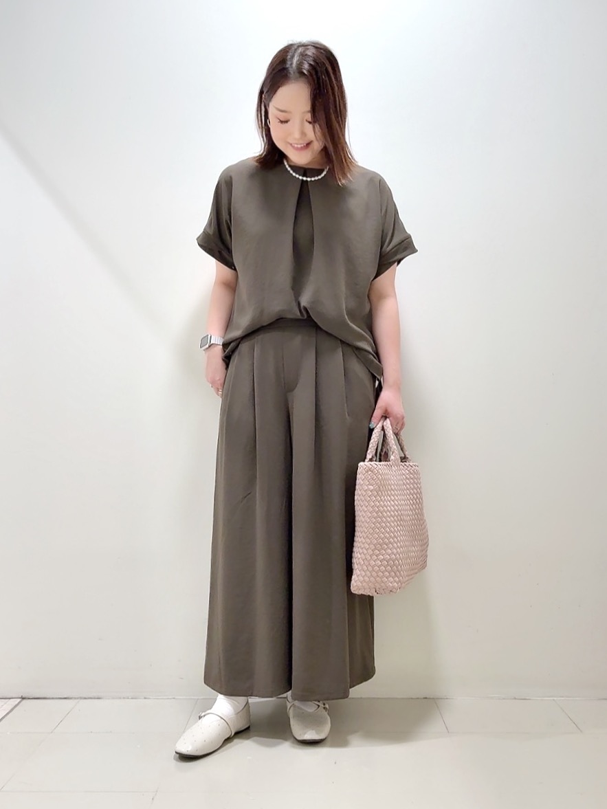 YUIさんの「UNTITLED｜【洗える/ストレッチ性】ダブルブレストジャケット」を使ったコーディネート