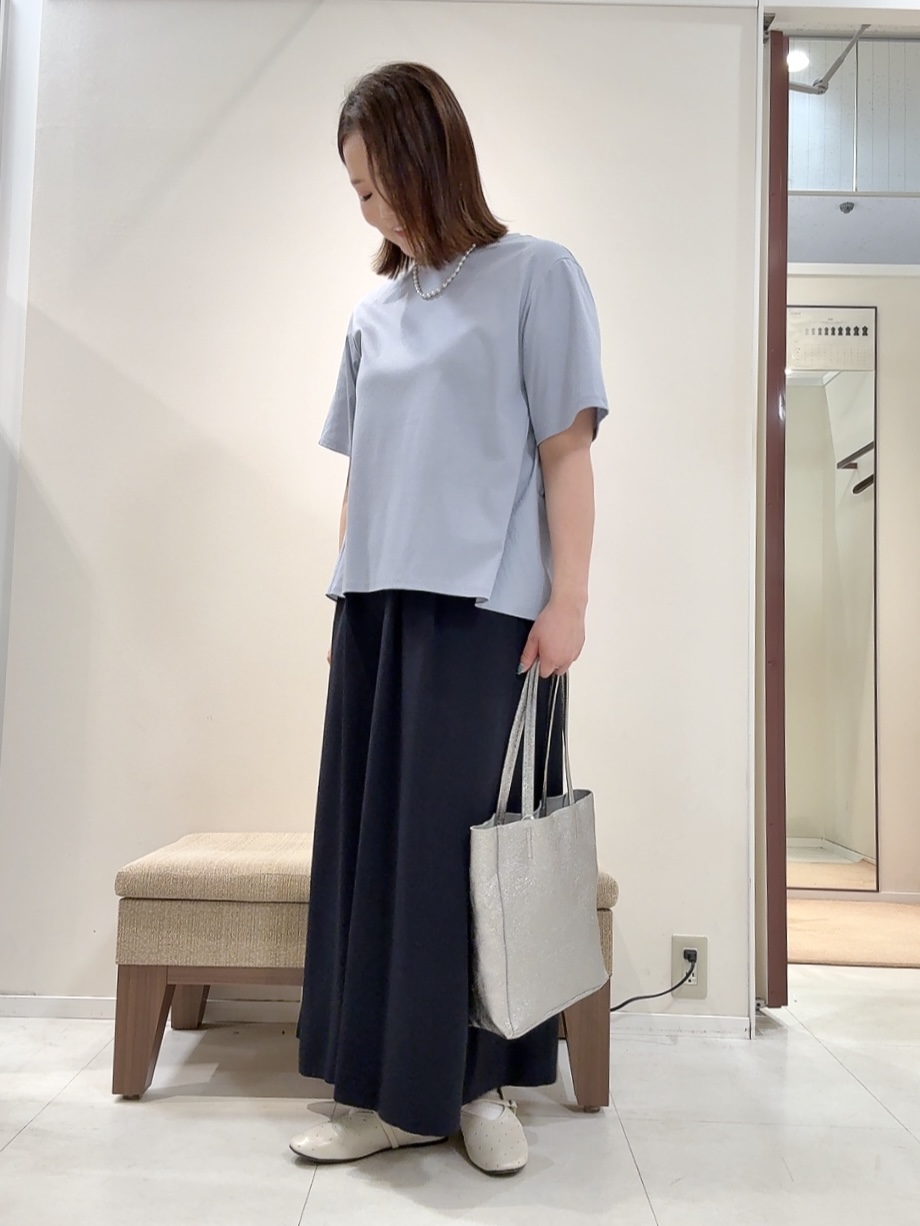 YUIさんの「UNTITLED｜【洗える/Tシャツ】異素材ドッキングプルオーバー」を使ったコーディネート