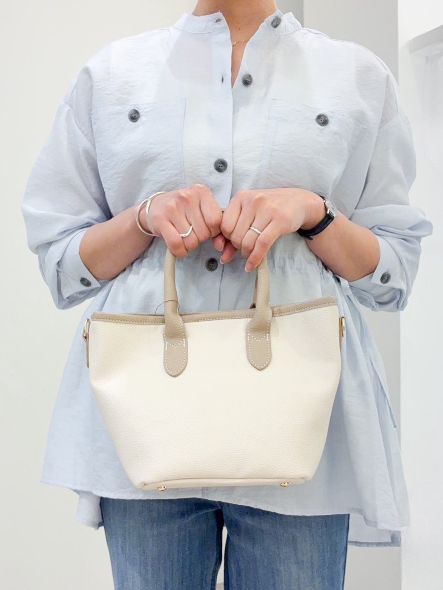 kanakoさんの「grove｜高評価！【体型カバー・洗える】シアーサファリシャツジャケット」を使ったコーディネート