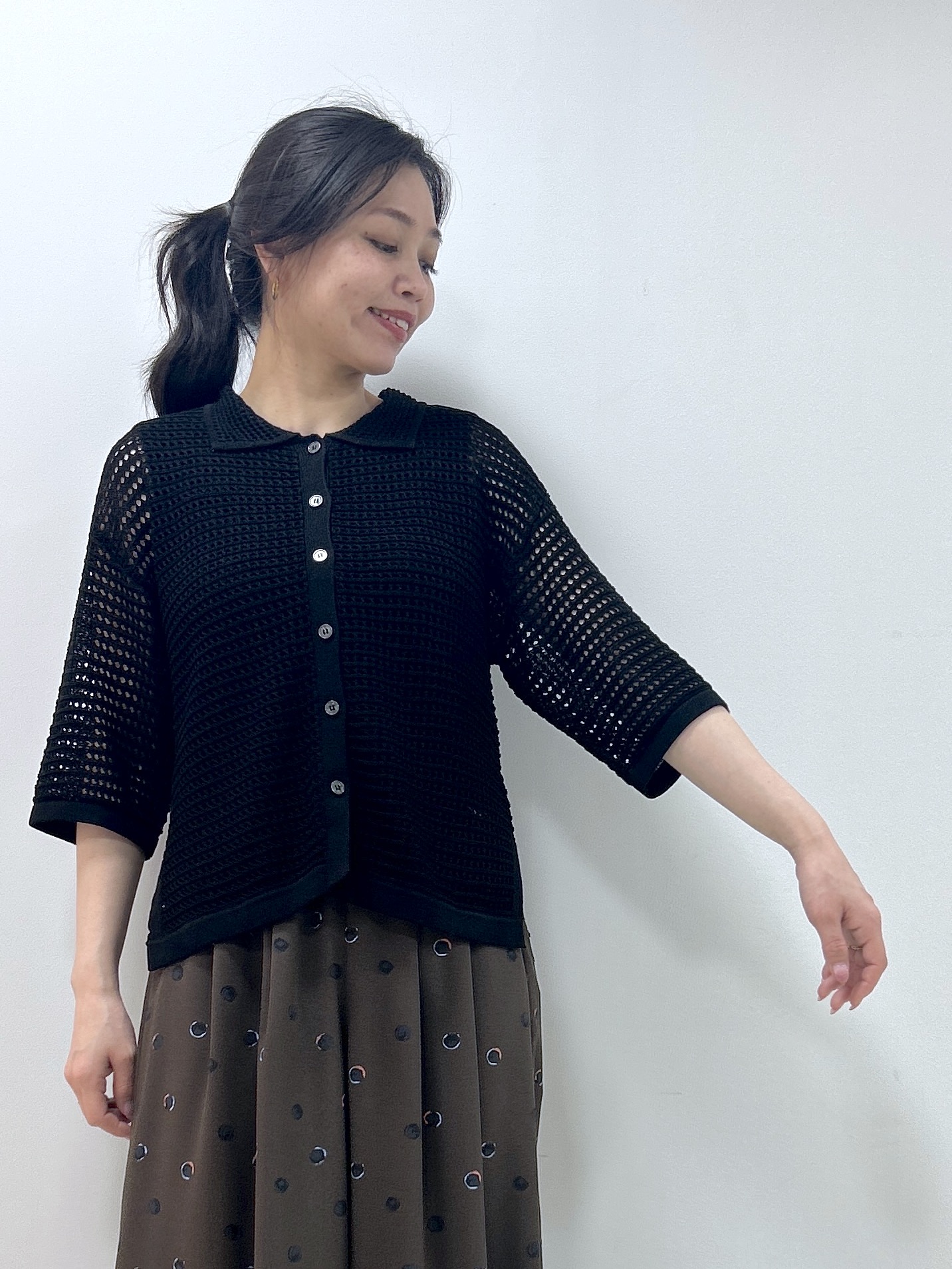 Kaiさんの「Dessin｜【洗える】透かし編み襟付きニットカーディガン」を使ったコーディネート