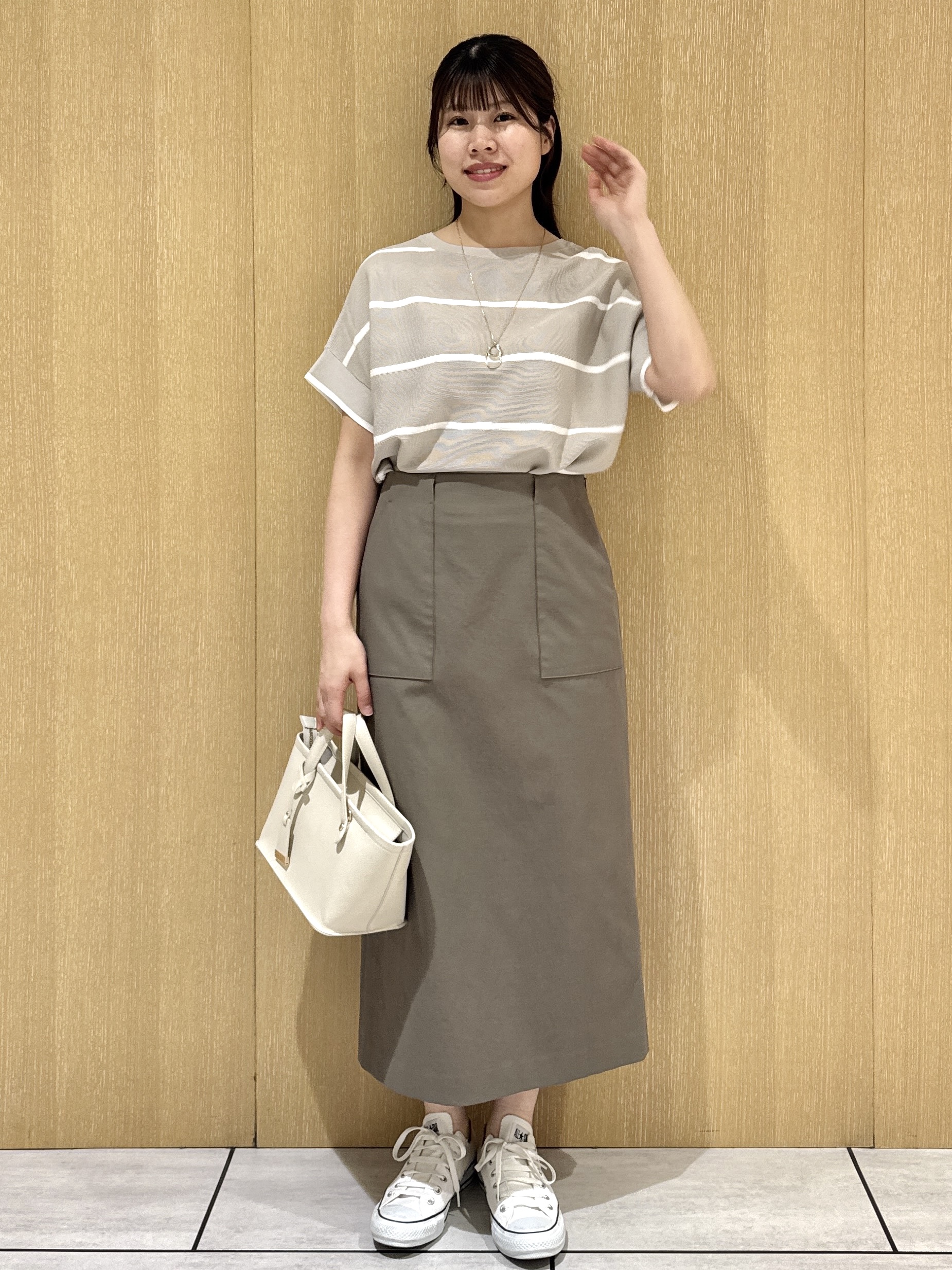 nanaさんの「UNTITLED｜【11色展開/体型カバー】前後2WAYフレンチスリーブニット」を使ったコーディネート