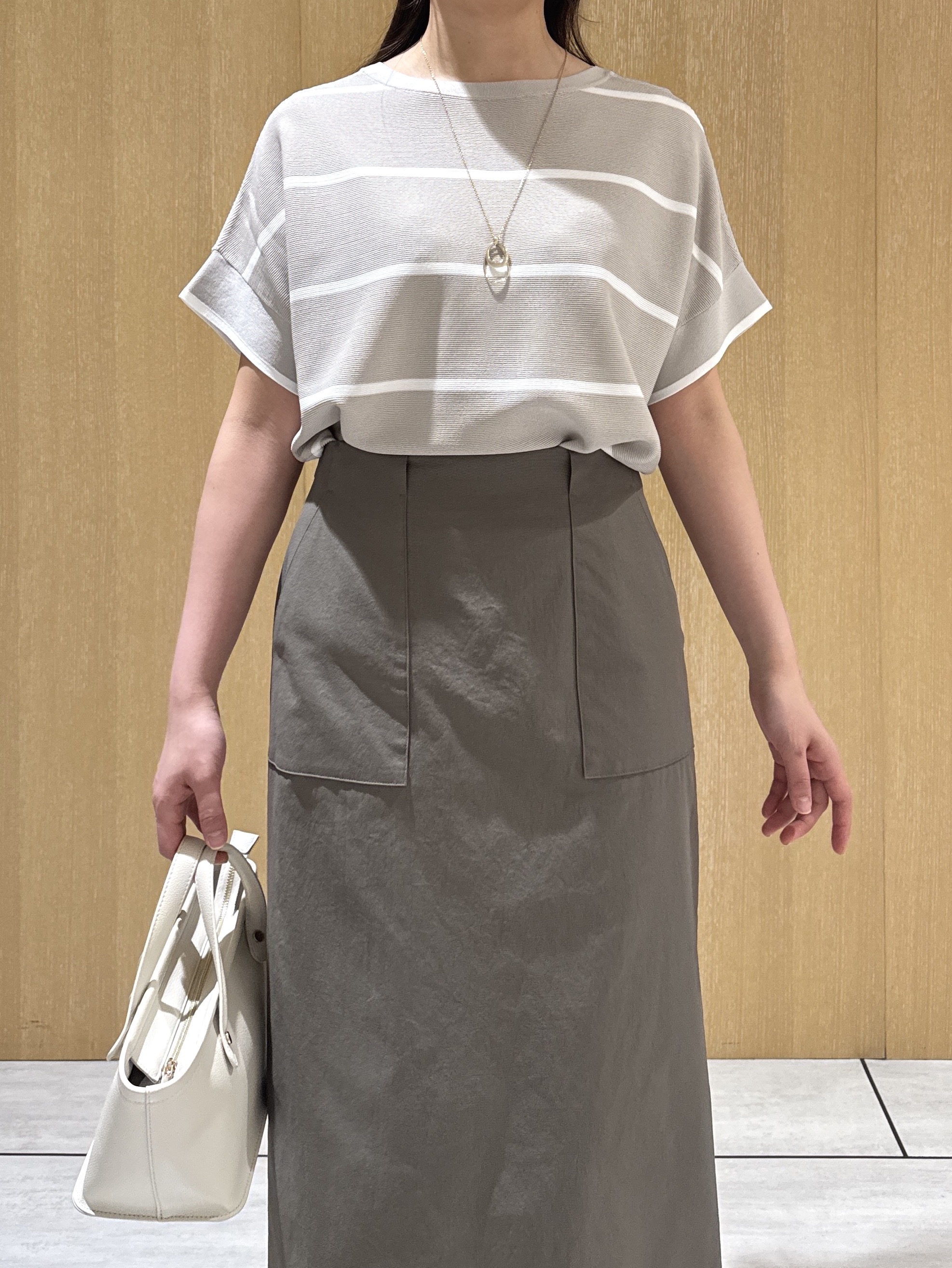 nanaさんの「UNTITLED｜【11色展開/体型カバー】前後2WAYフレンチスリーブニット」を使ったコーディネート