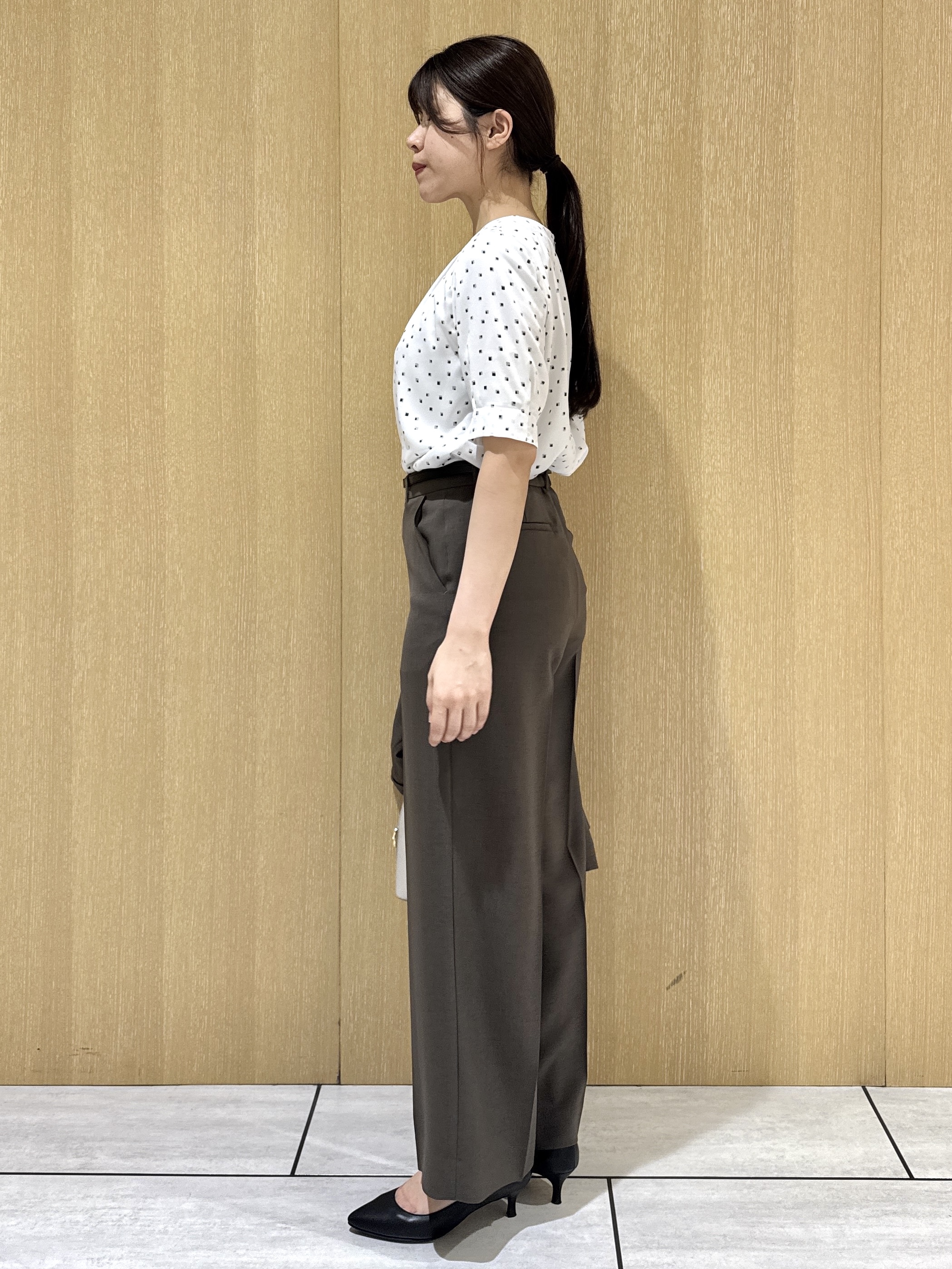 nanaさんの「UNTITLED｜【新色追加/セットアップ可】エアリー ダブルブレストジャケット」を使ったコーディネート
