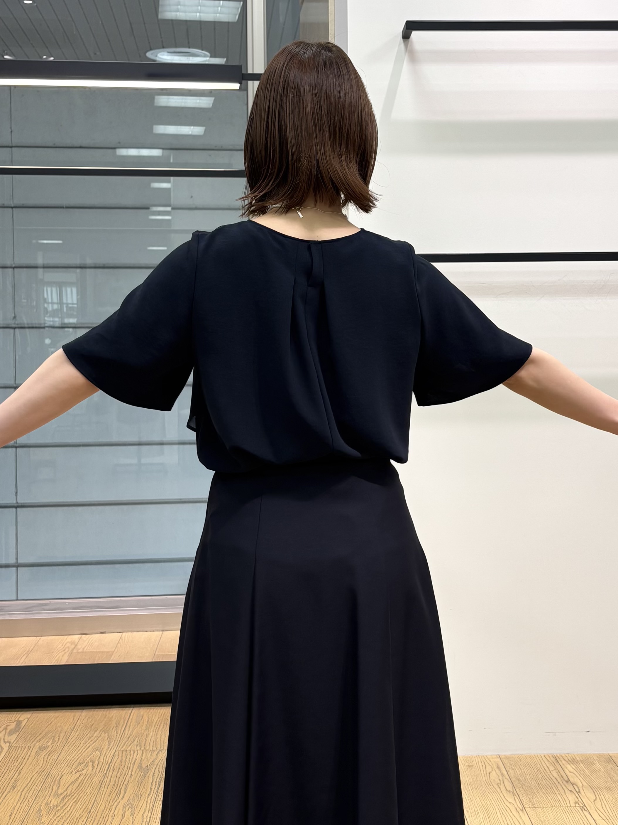 asamiさんの「INDIVI｜【着る日傘】シフォンドッキングブラウス」を使ったコーディネート