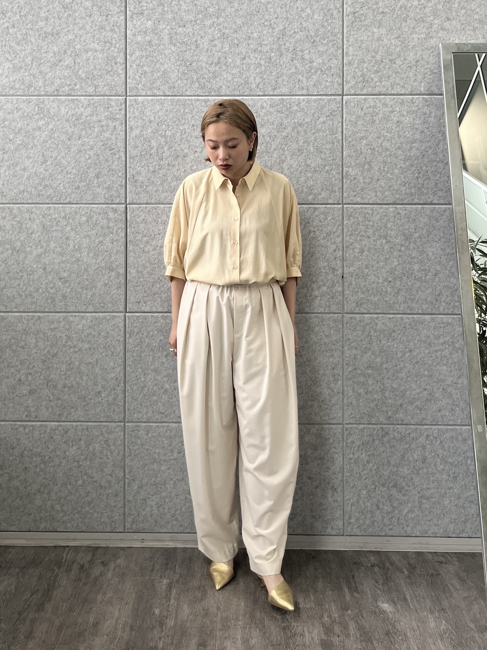 Harukaさんの「INDIVI｜カーヴィーパンツ【接触冷感】」を使ったコーディネート