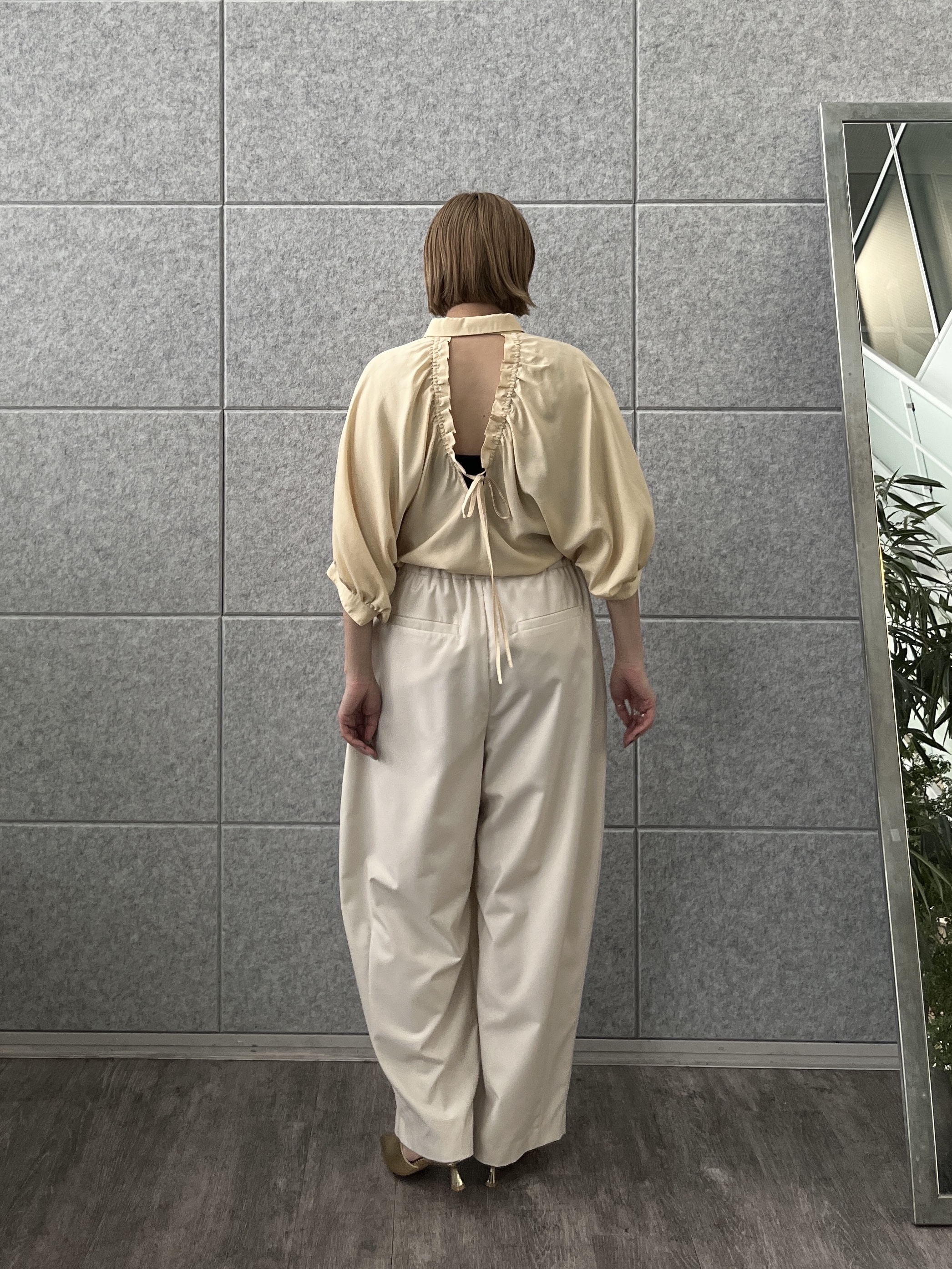 Harukaさんの「INDIVI｜カーヴィーパンツ【接触冷感】」を使ったコーディネート