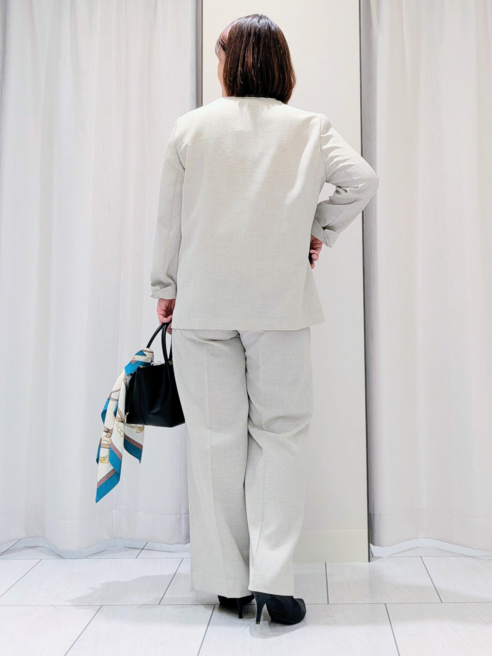 Onumaさんの「UNTITLED｜【さらりと快適/セットアップ可/UV/接触冷感】スラブカラーレスジャケット」を使ったコーディネート