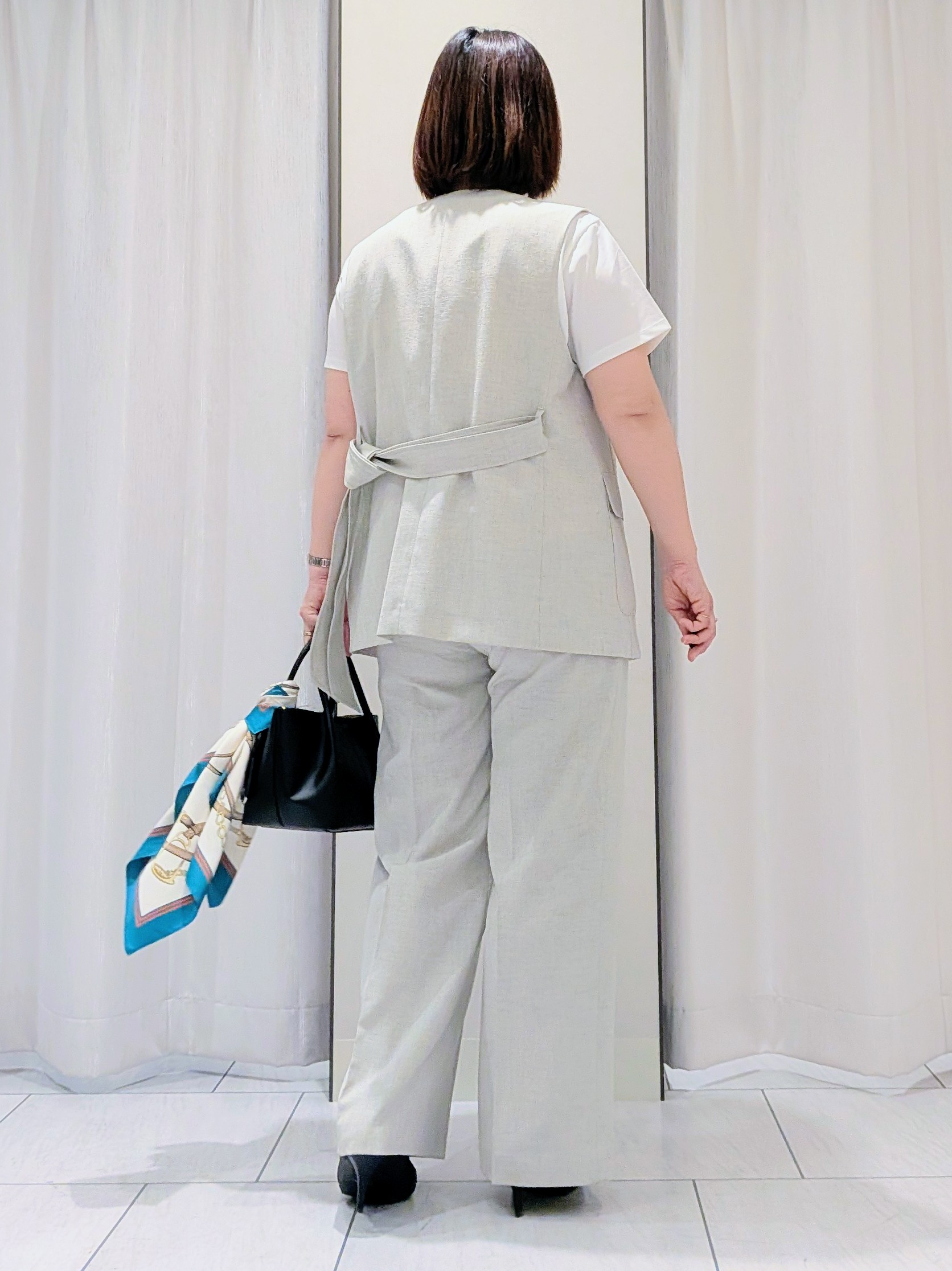Onumaさんの「UNTITLED｜【さらりと快適/セットアップ可/UV/接触冷感】スラブカラーレスジャケット」を使ったコーディネート