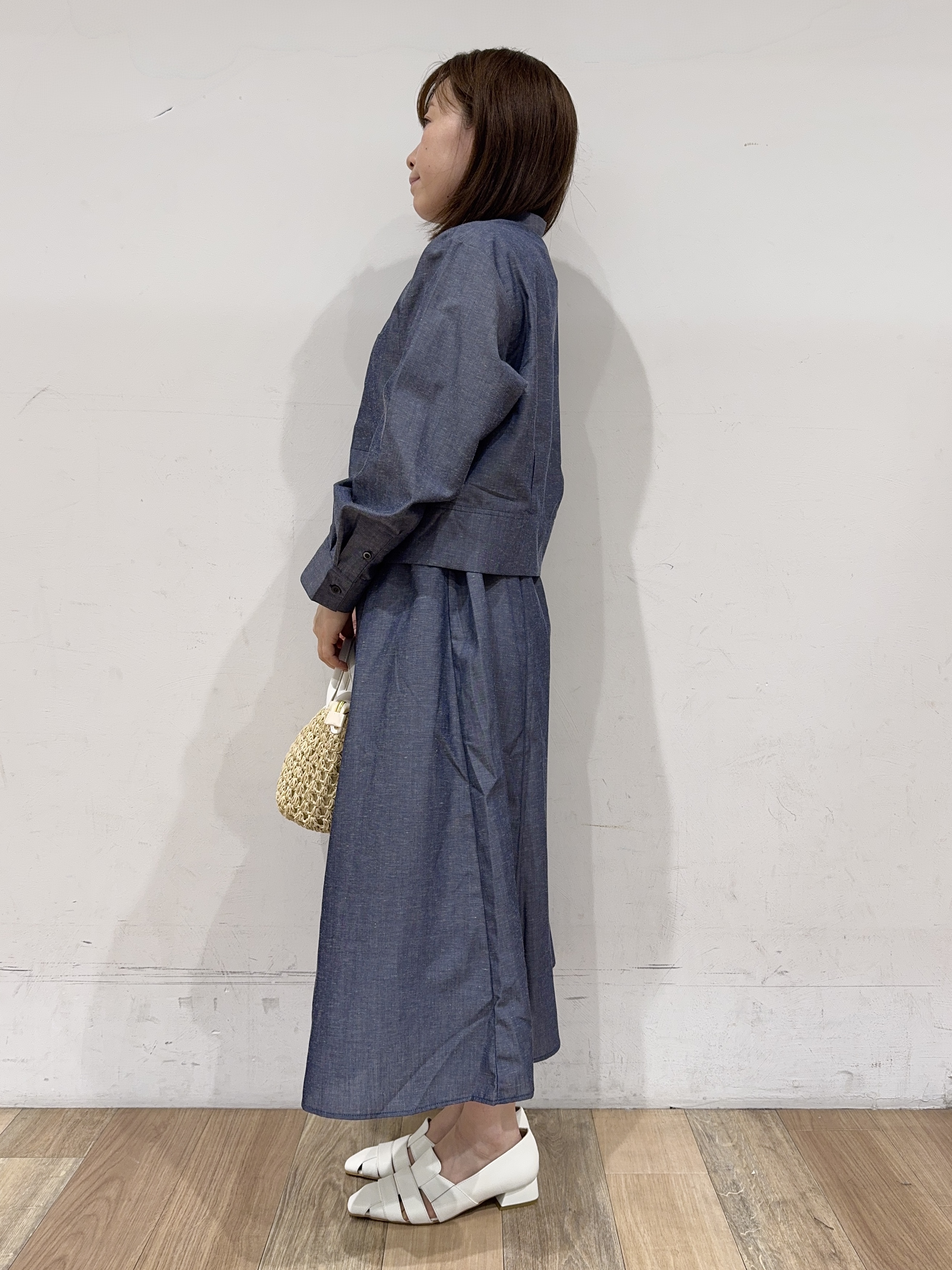 miさんの「grove｜【貴島明日香さん着用／イージーケア／接触冷感】麻混クロップドシャツ」を使ったコーディネート