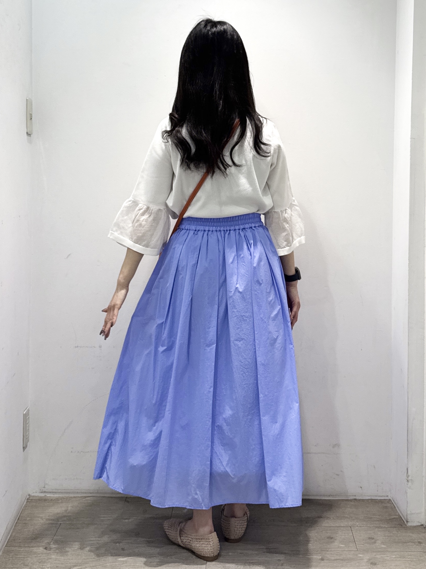 yuicciさんの「OPAQUE.CLIP｜シアーフレアスリーブニット【洗濯機OK／抗ピル】」を使ったコーディネート