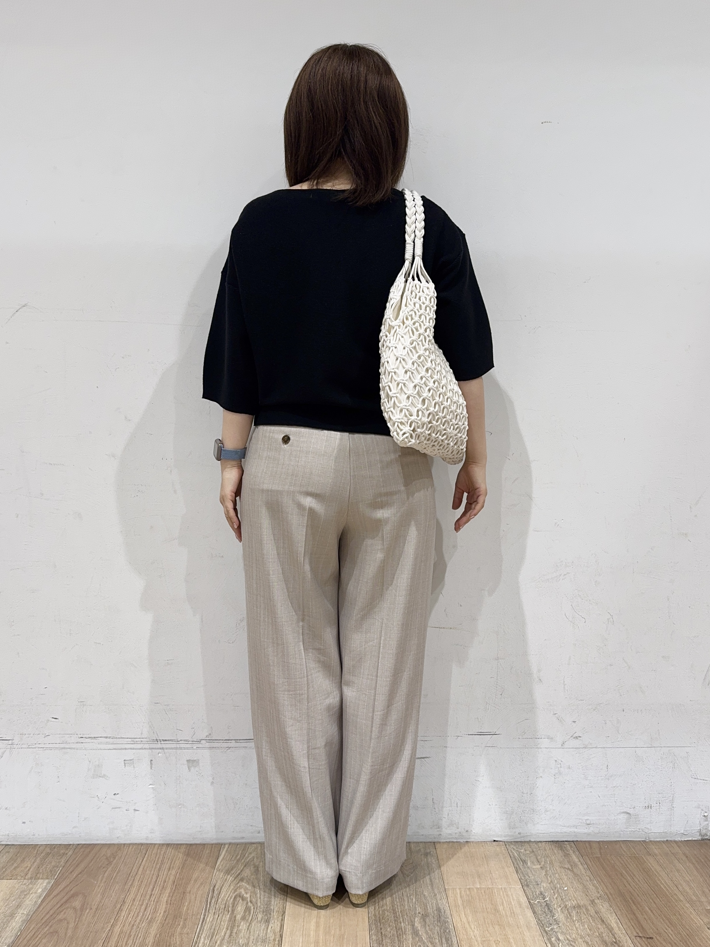 miさんの「grove｜【貴島明日香さん着用／洗濯機OK】レイヤードにもおすすめ、軽やかクロップドニット」を使ったコーディネート